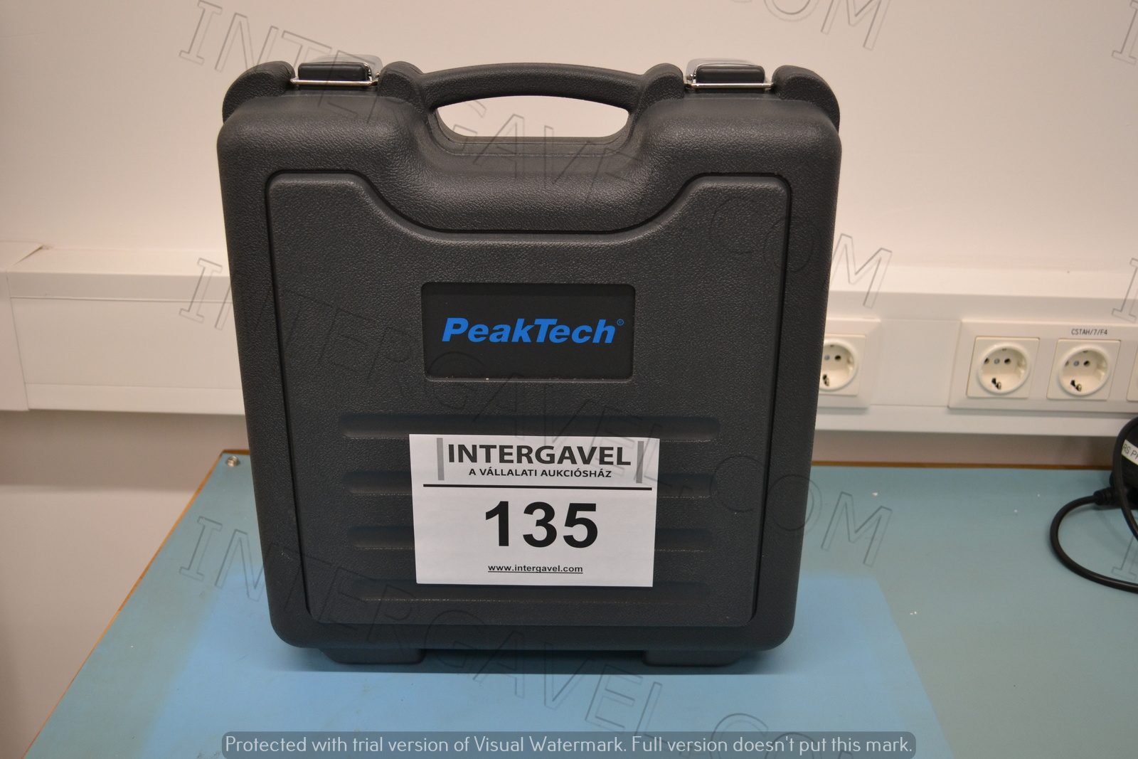 PeakTech hálózati biztonsági teszter 9