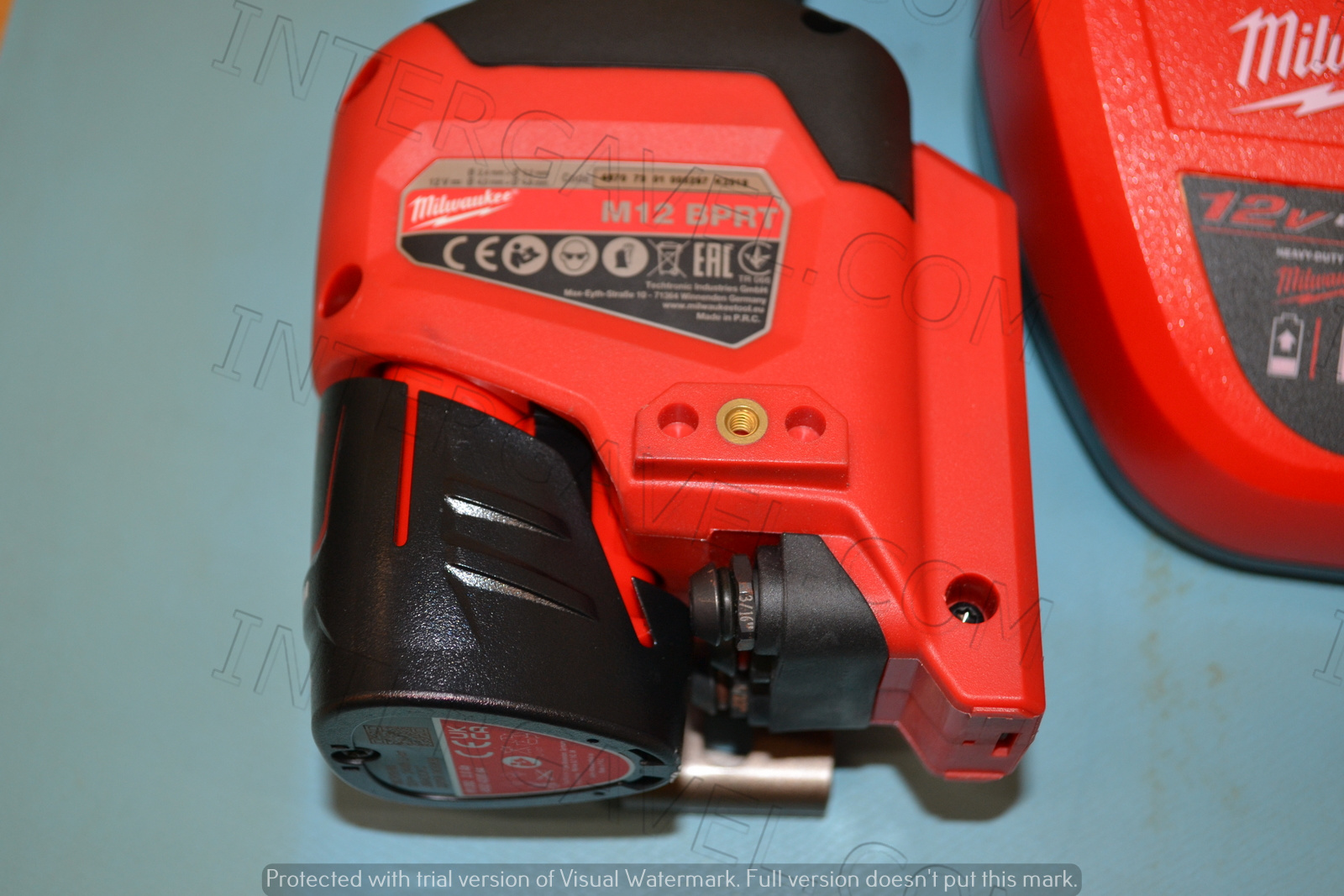 Milwaukee szegecselő 2