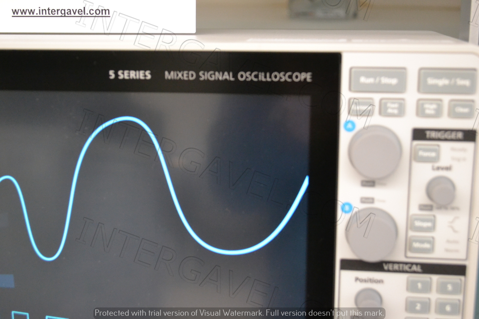 Tektronix oszcilloszkóp 2
