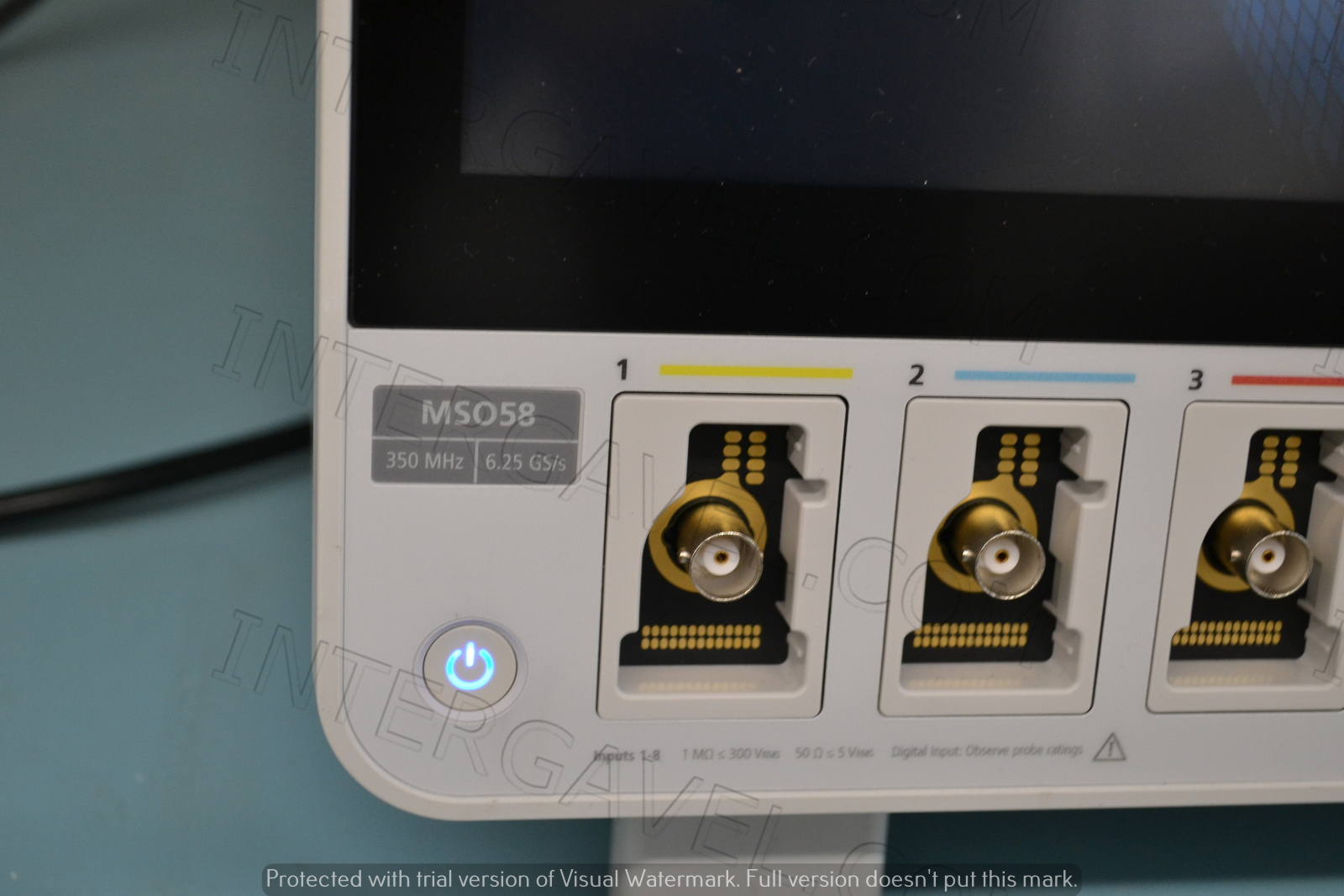 Tektronix oszcilloszkóp 3