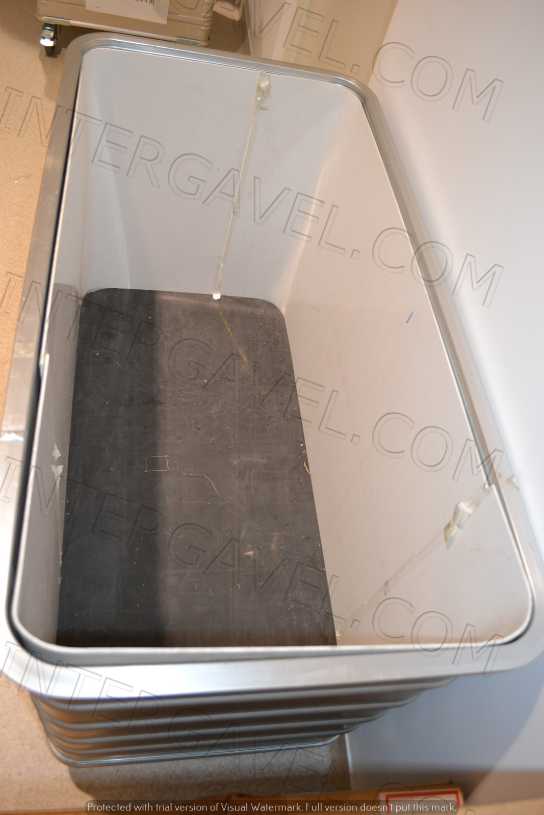 Alumínium tárolókocsi 3