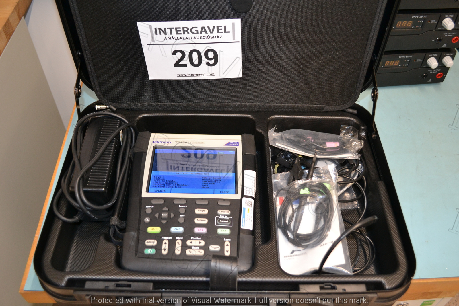 Tektronix hordozható oszcilloszkóp