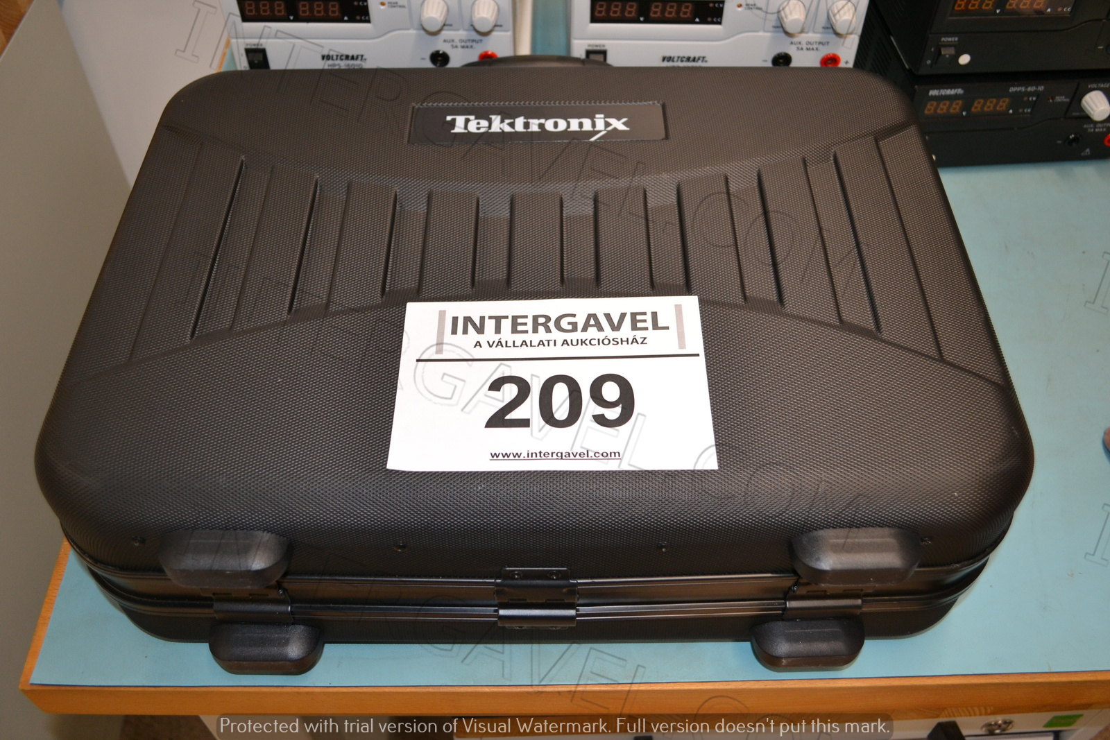 Tektronix hordozható oszcilloszkóp 5