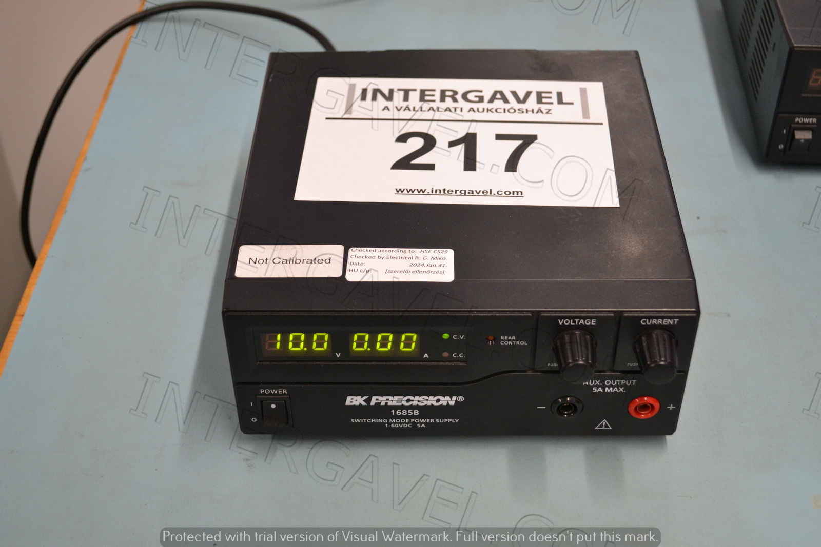 BK Precision tápegység