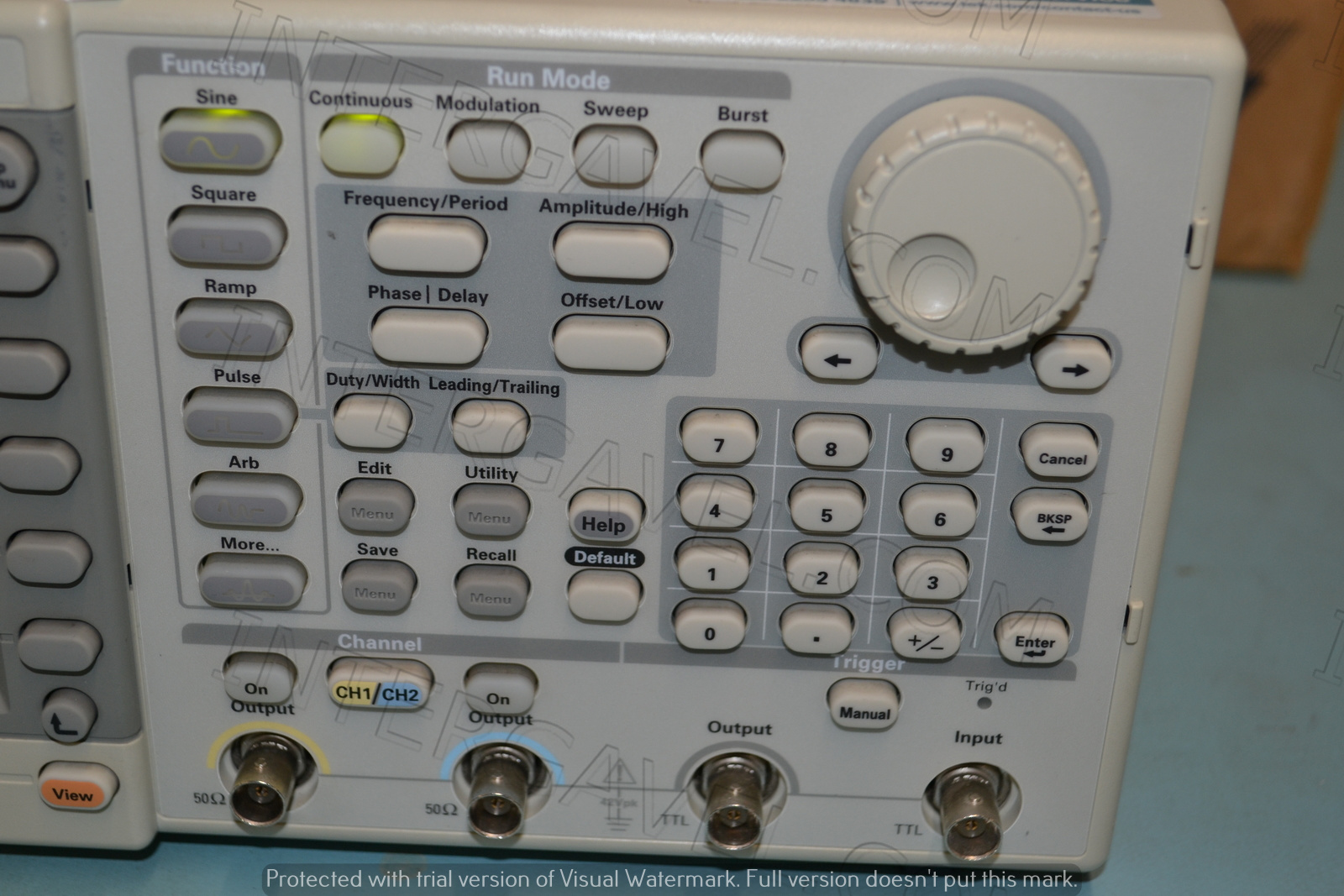 Tektronix függvénygenerátor 4