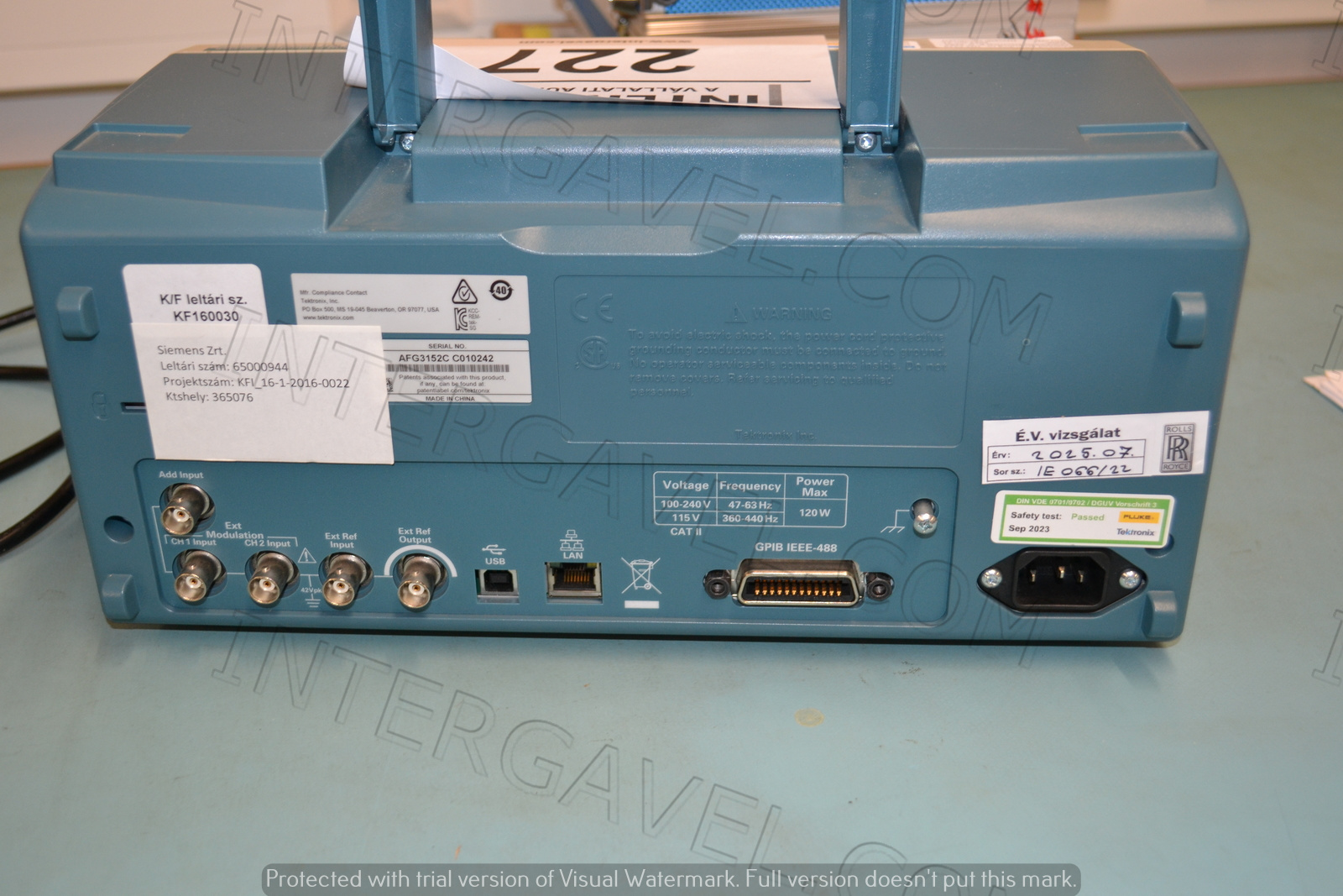 Tektronix függvénygenerátor 6