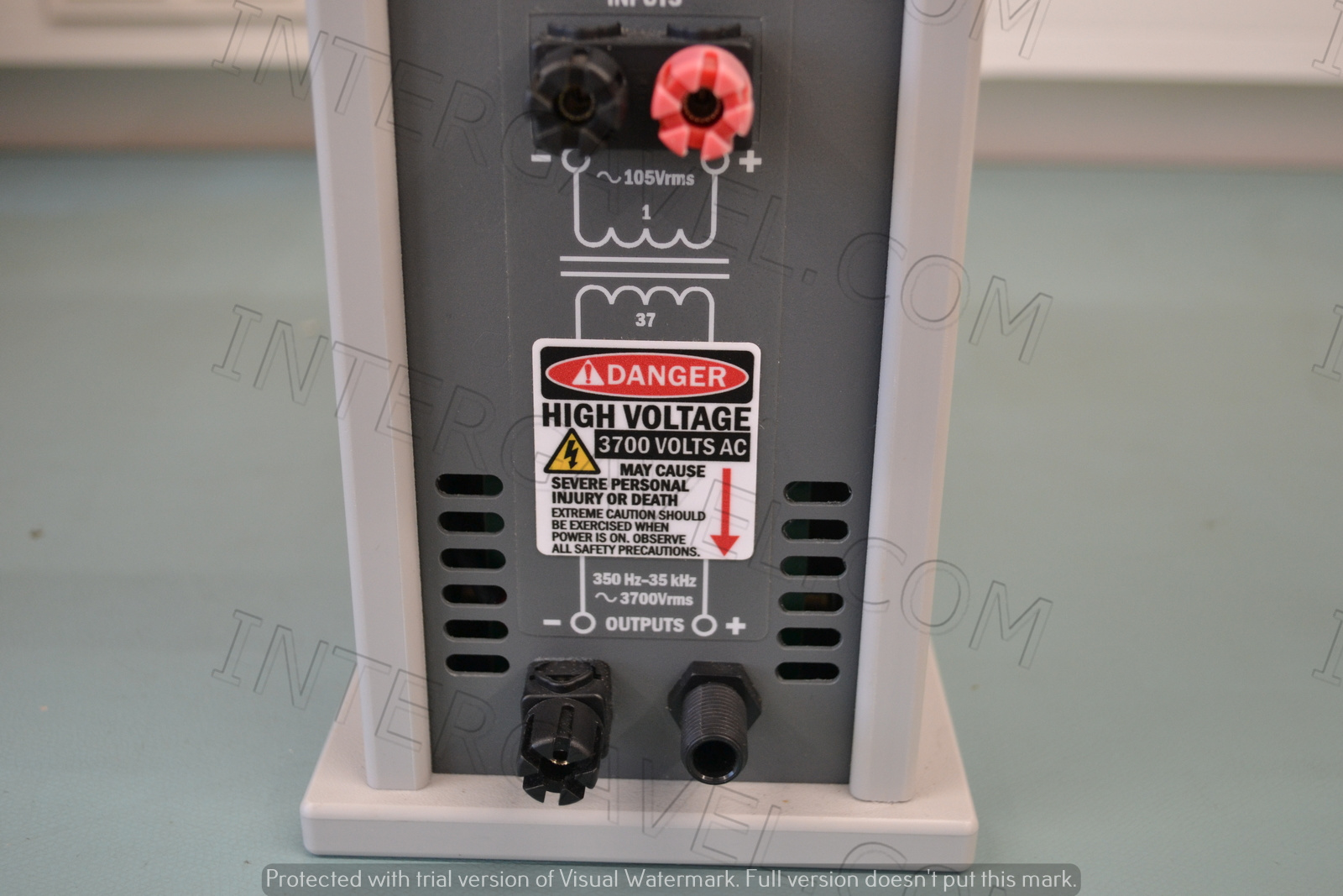 AE Techron elválasztó transzformátor 2