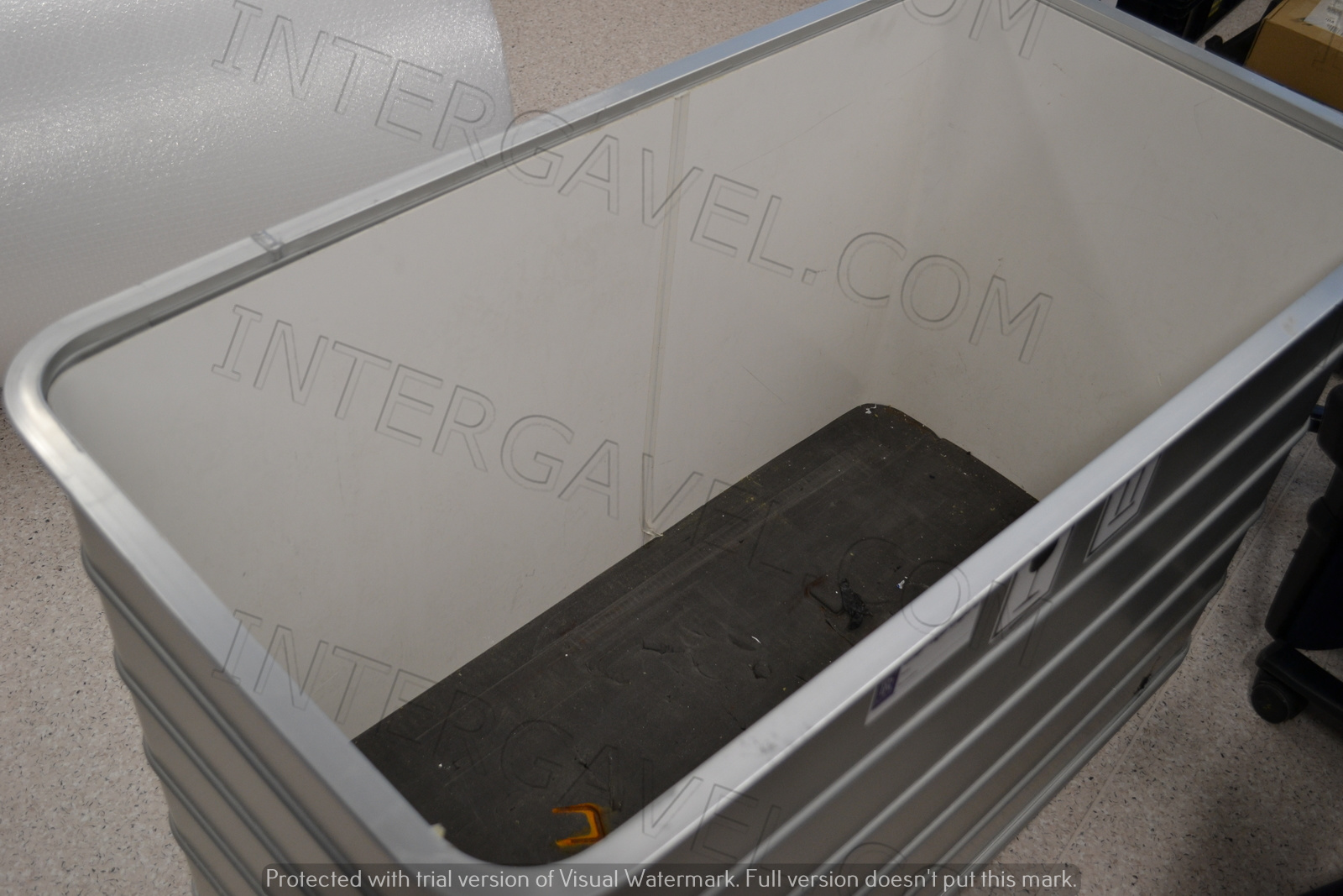 Alumínium tárolókocsi 3