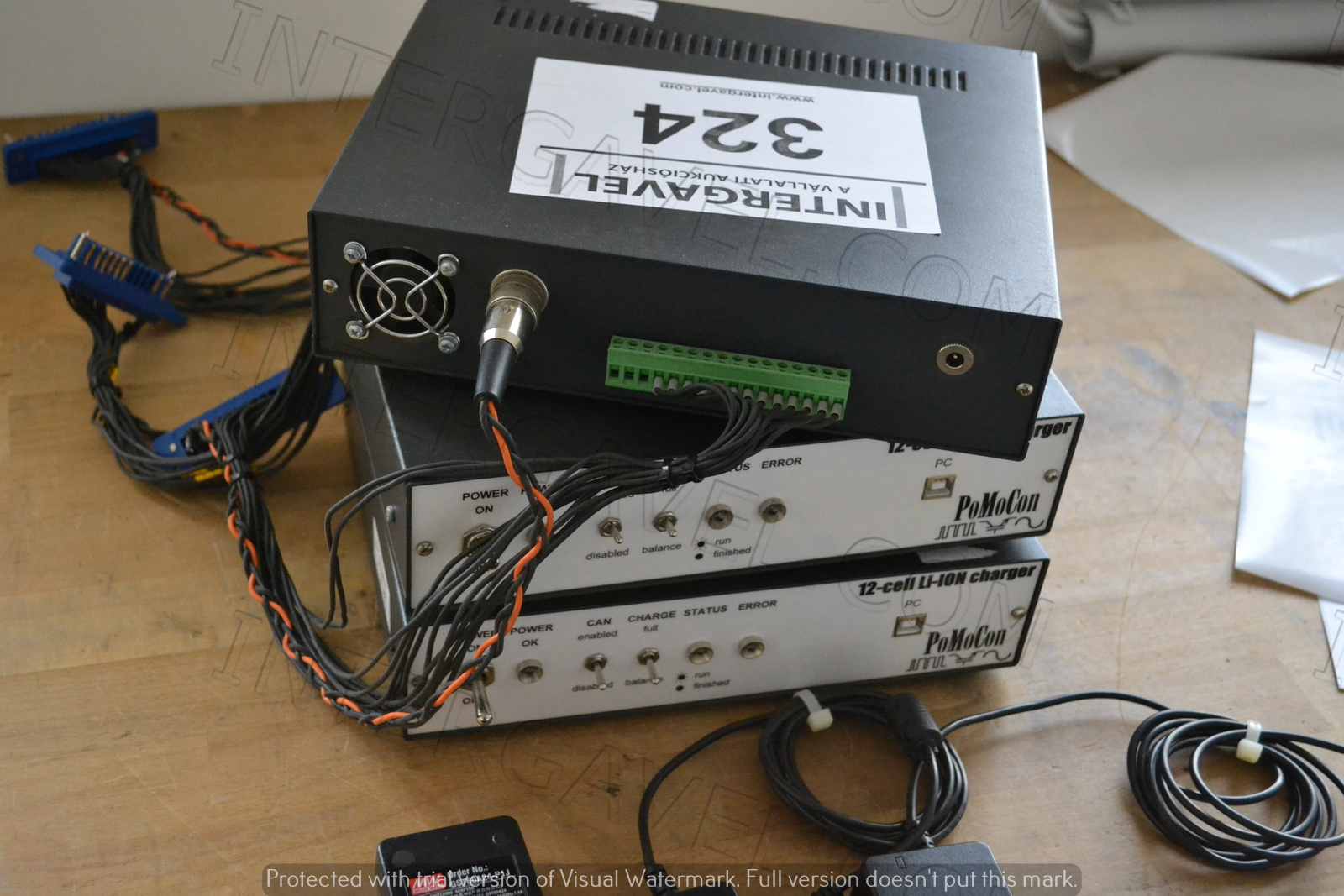 Pomocon li-ion töltő 3