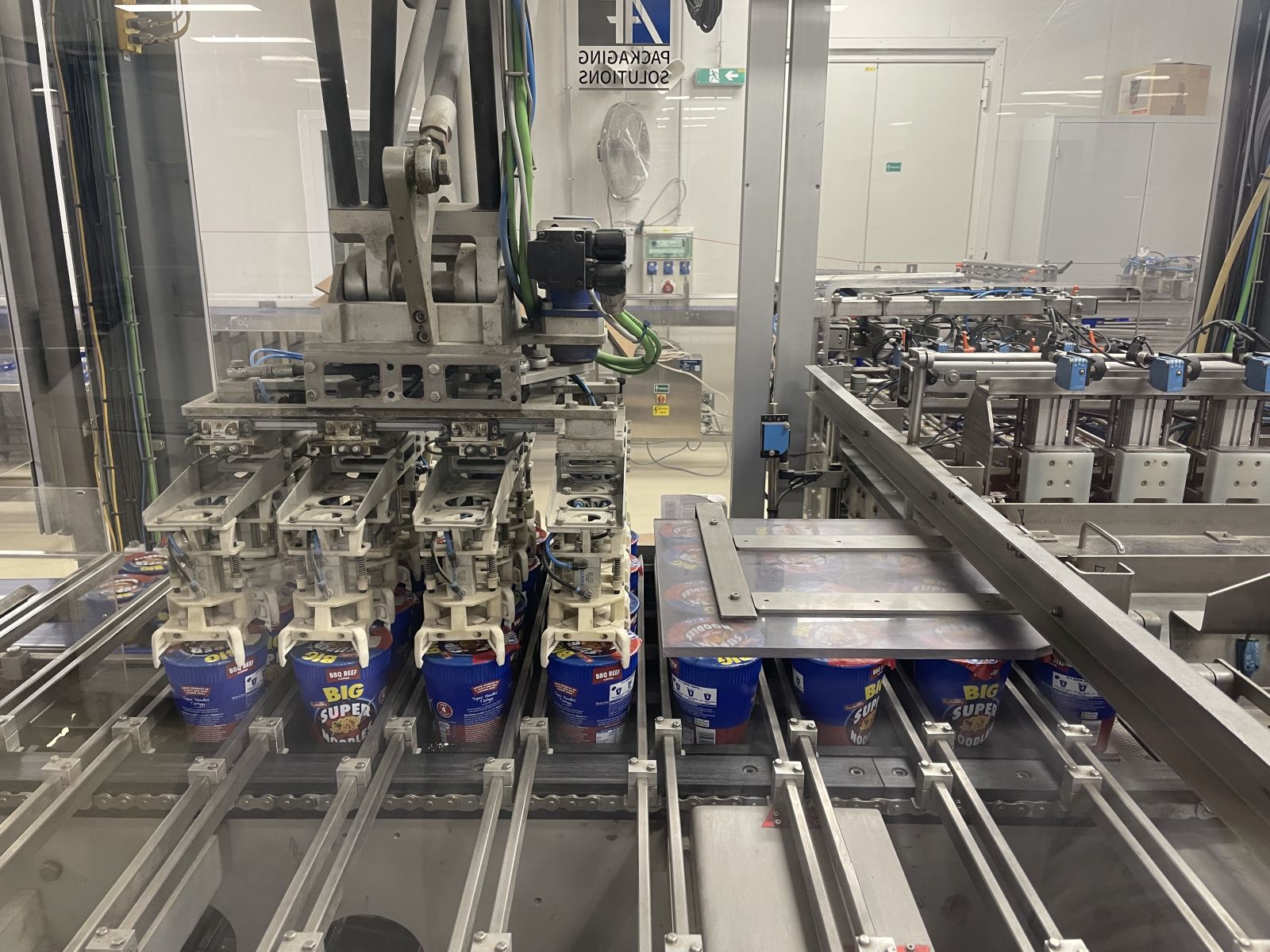 Csomagoló gépsor 14