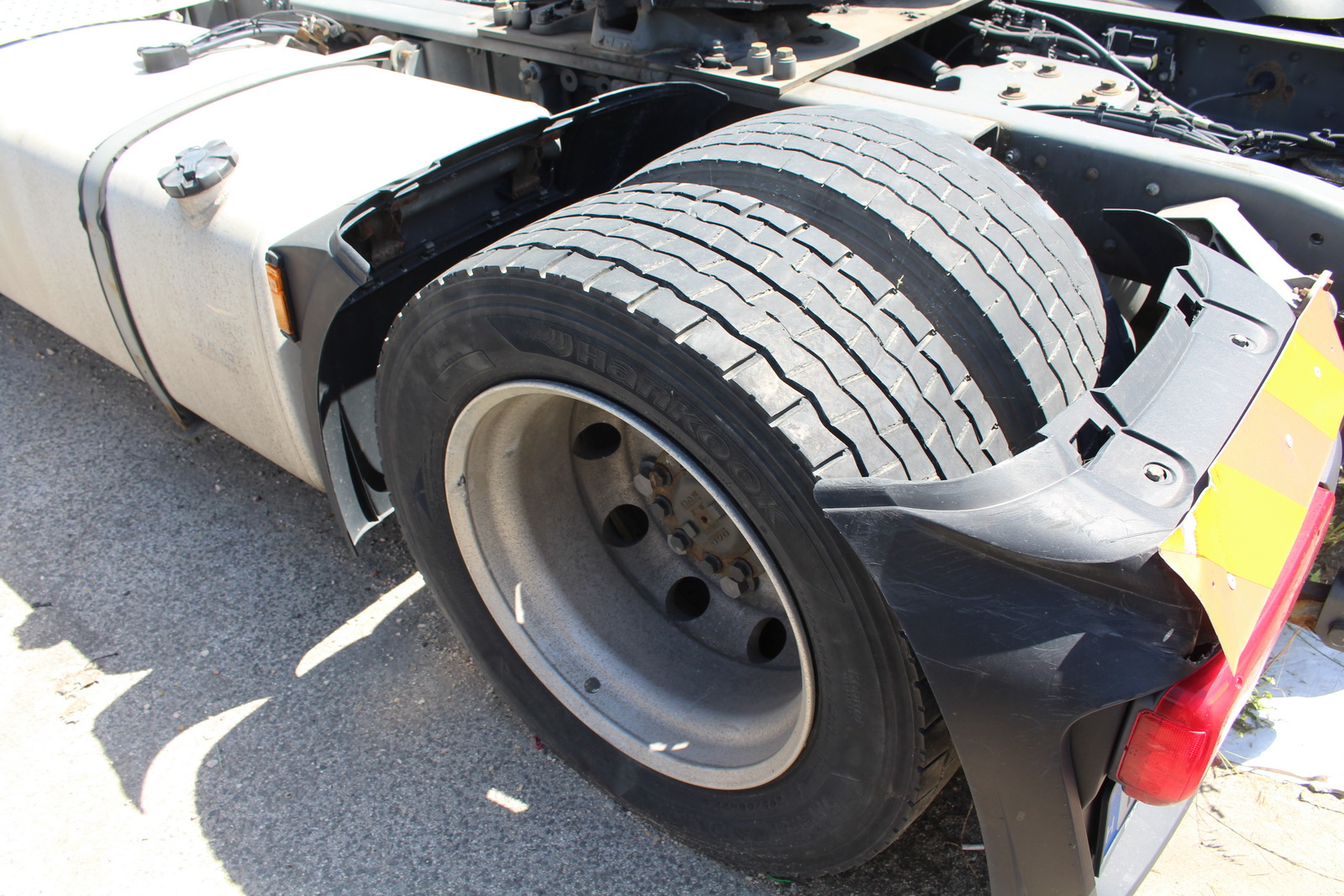 Nyergesvontató-DAF XF480FT 12