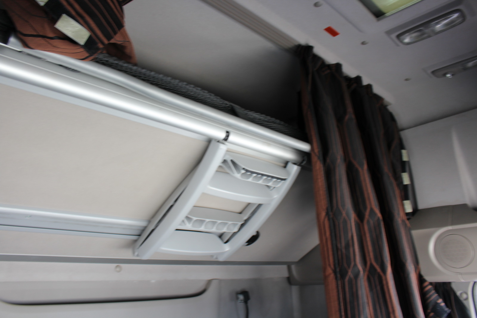 Nyergesvontató-DAF XF480FT 24