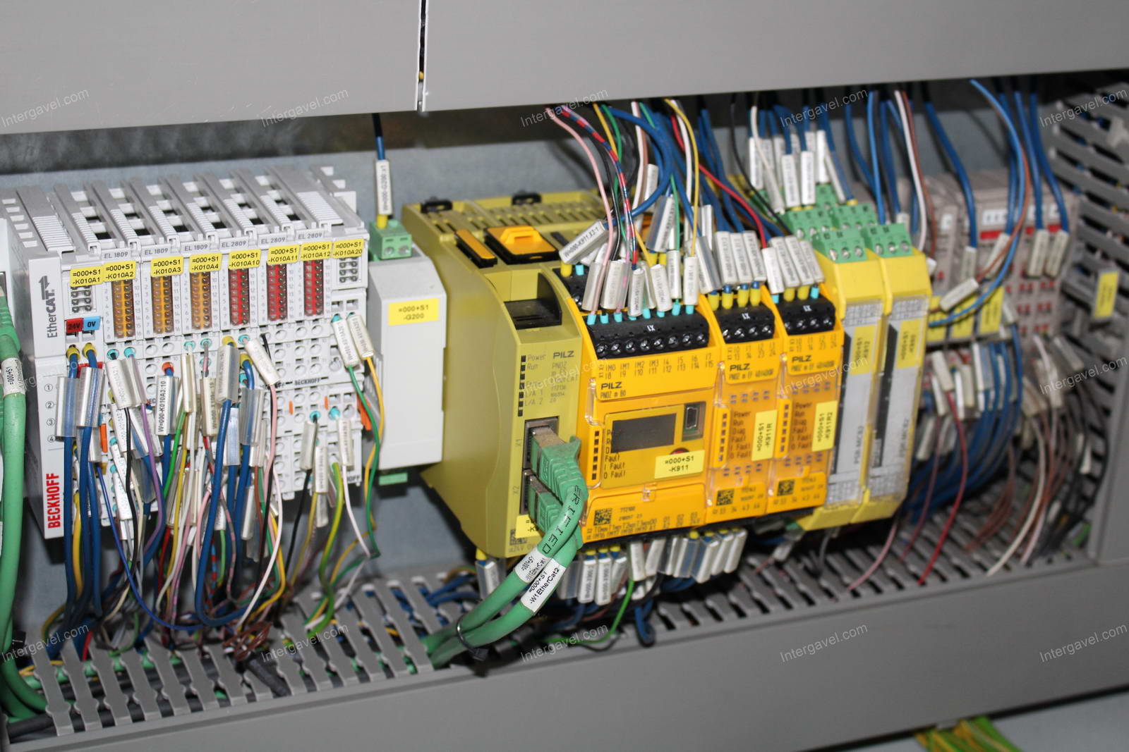 Szerelő munkahely (bontott) 21