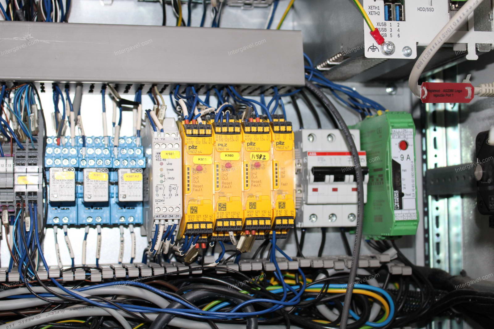 Szerelő munkahely (bontott) 18