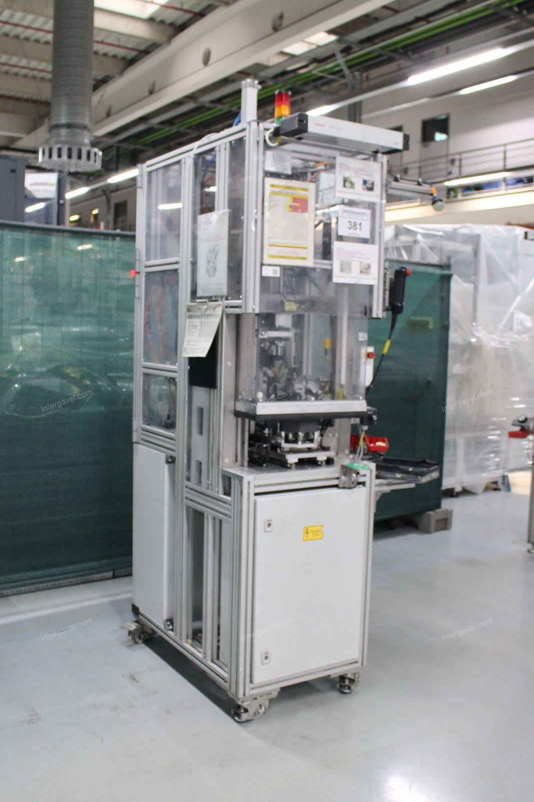 Szerelő munkahely (bontott) 20