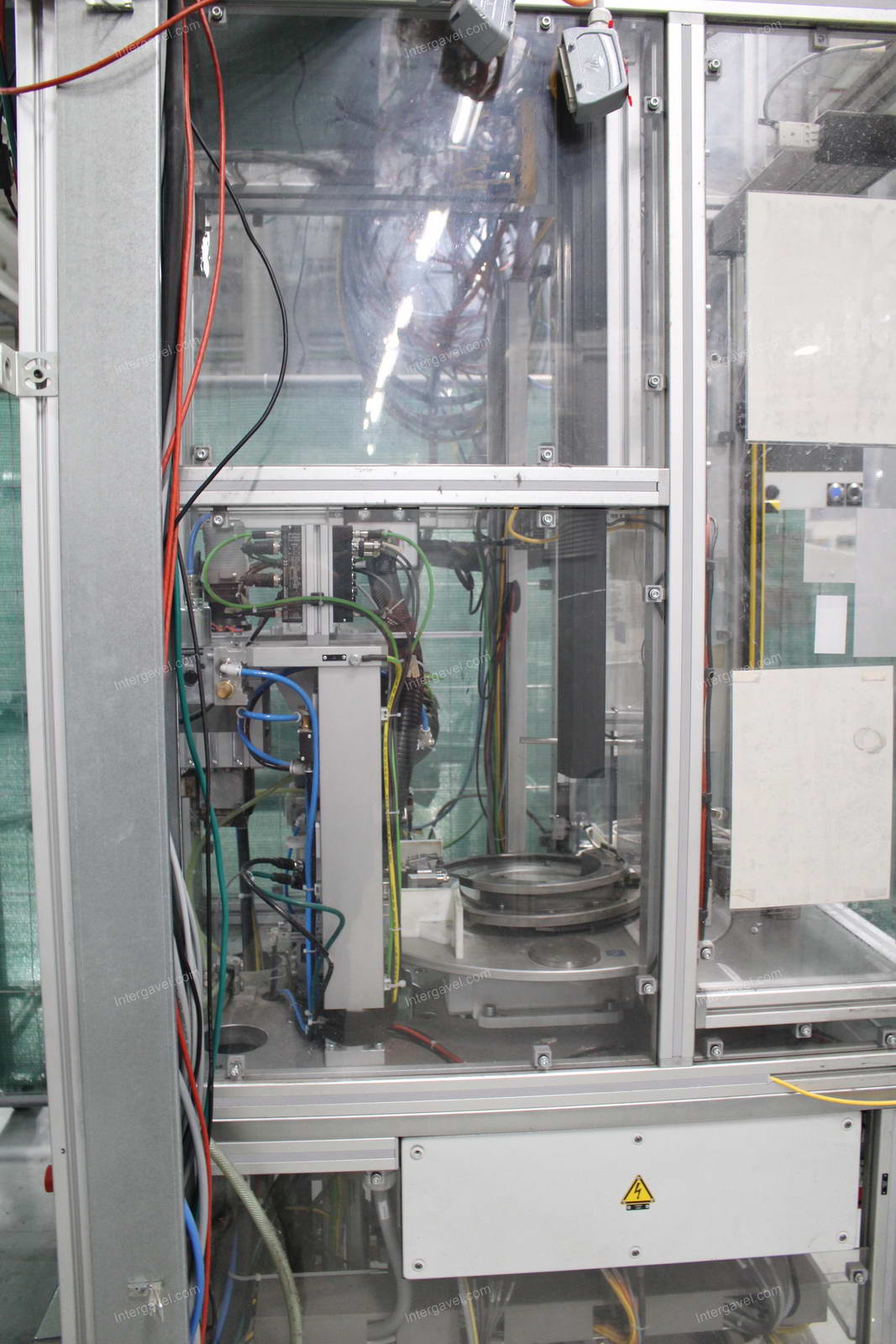 Szerelő munkahely (bontott) és villamos szekrény 4