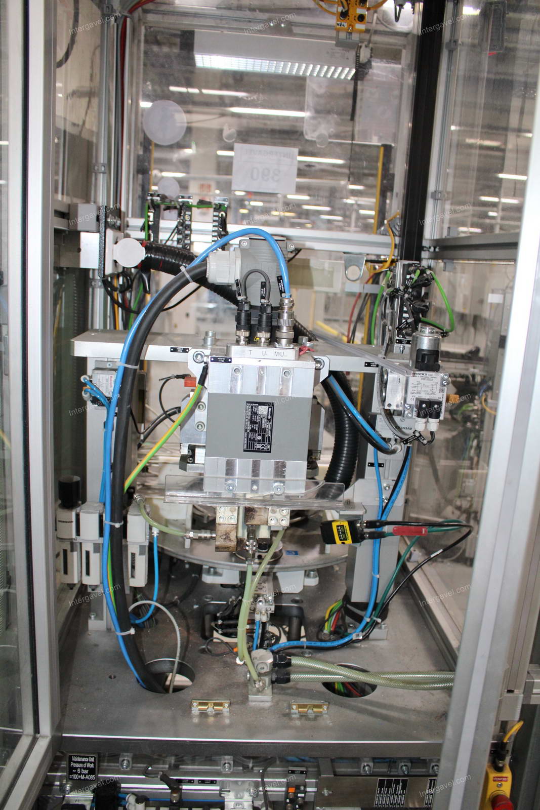 Szerelő munkahely (bontott) és villamos szekrény 5