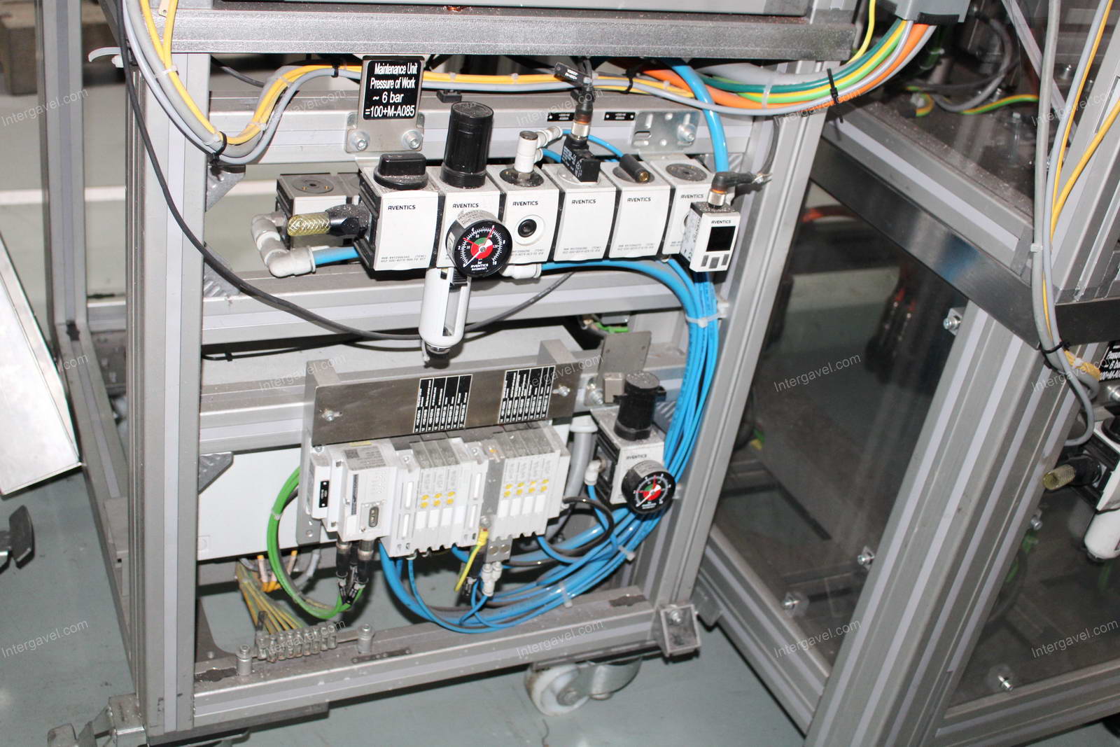 Szerelő állomás (bontott) és villamos szekrény 2