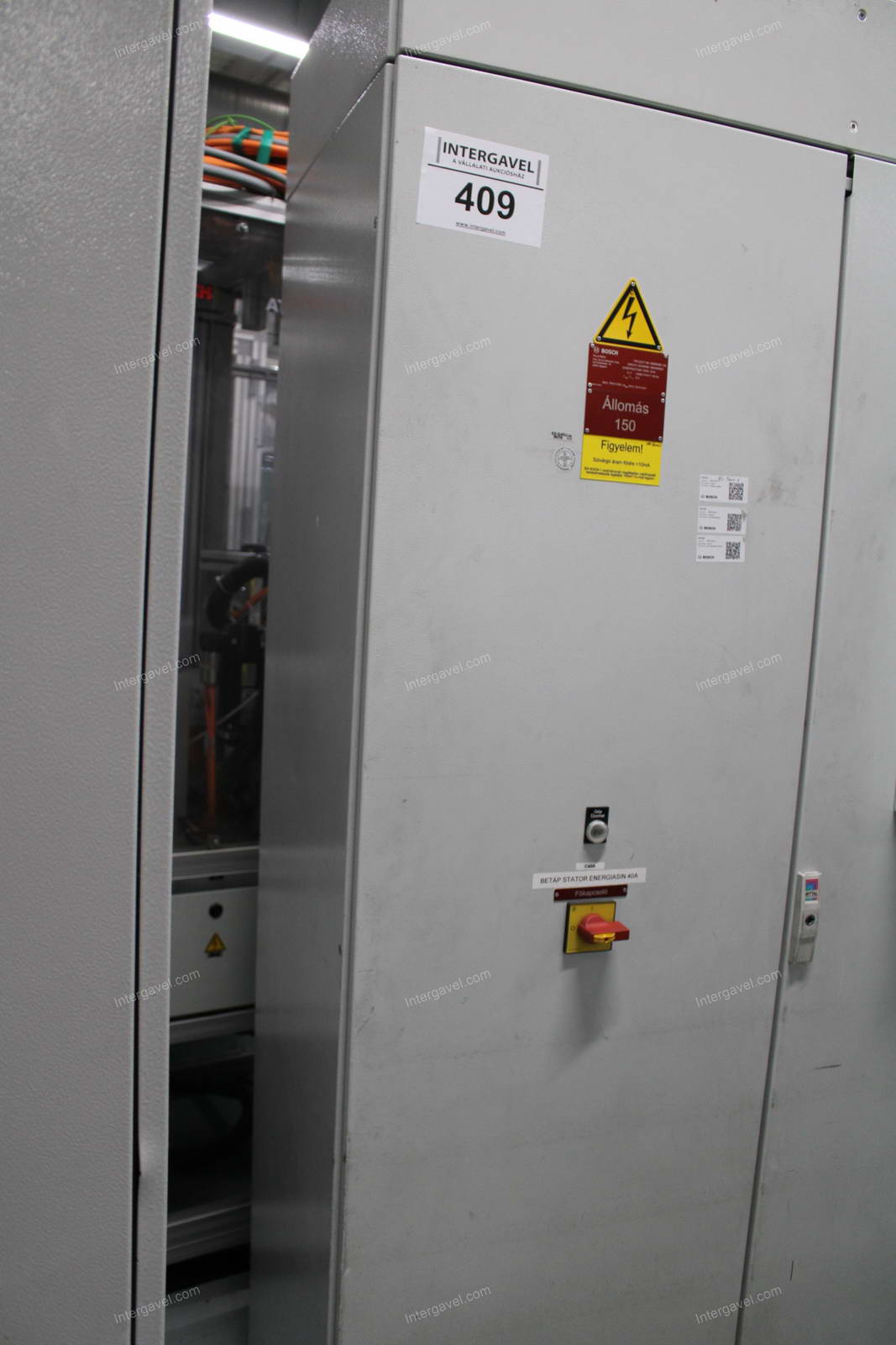 Szerelő állomás (bontott) és villamos szekrény 24