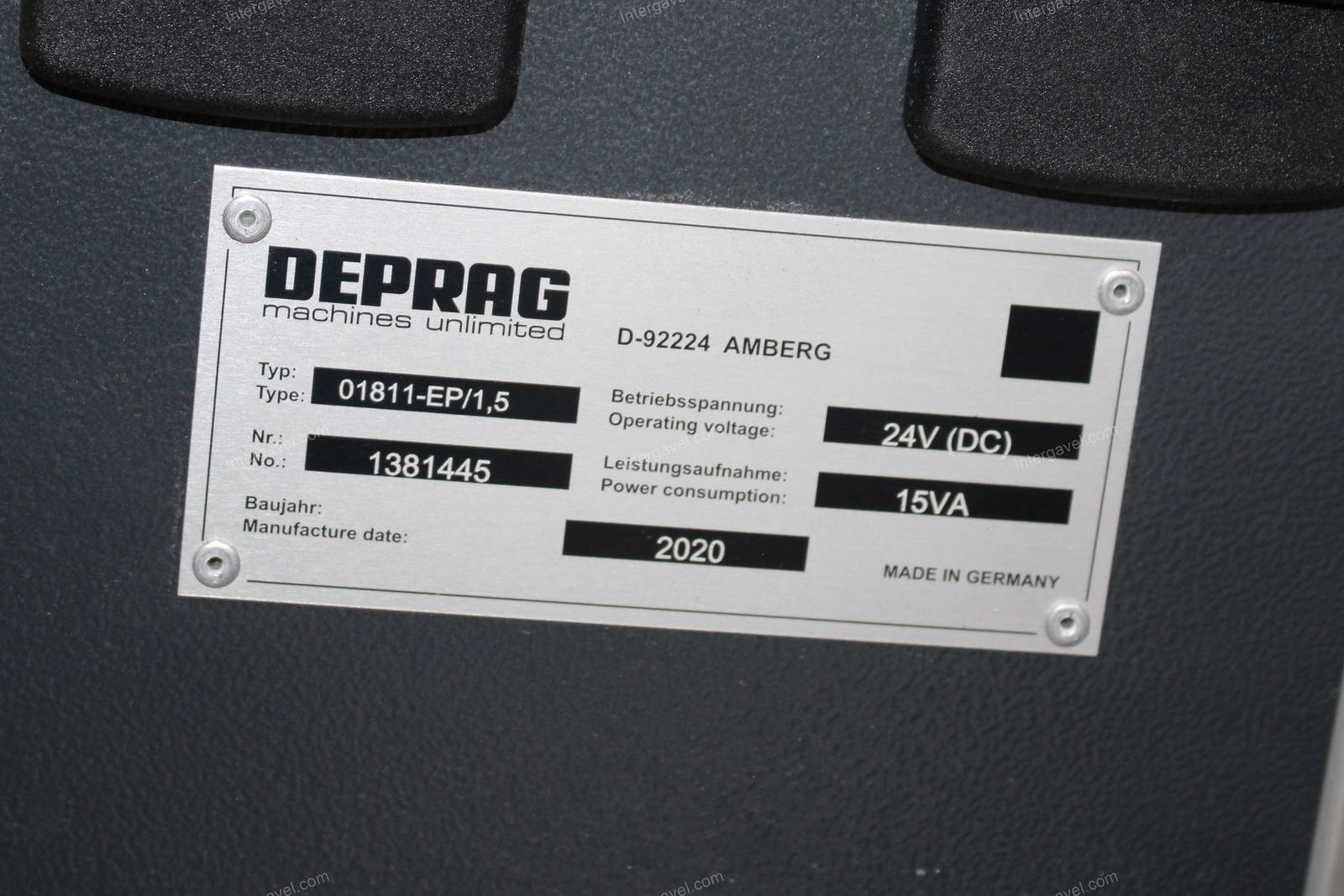 Szerelő munkahely (bontott) és vibrációs adagoló  26