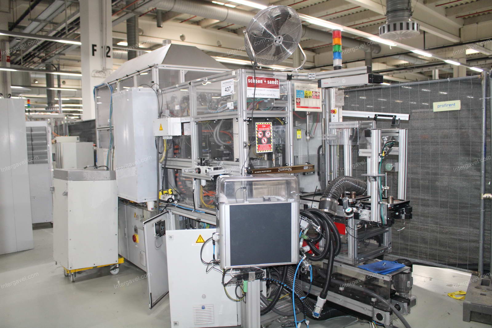 Szerelő munkahely (bontott) és elszívó 2