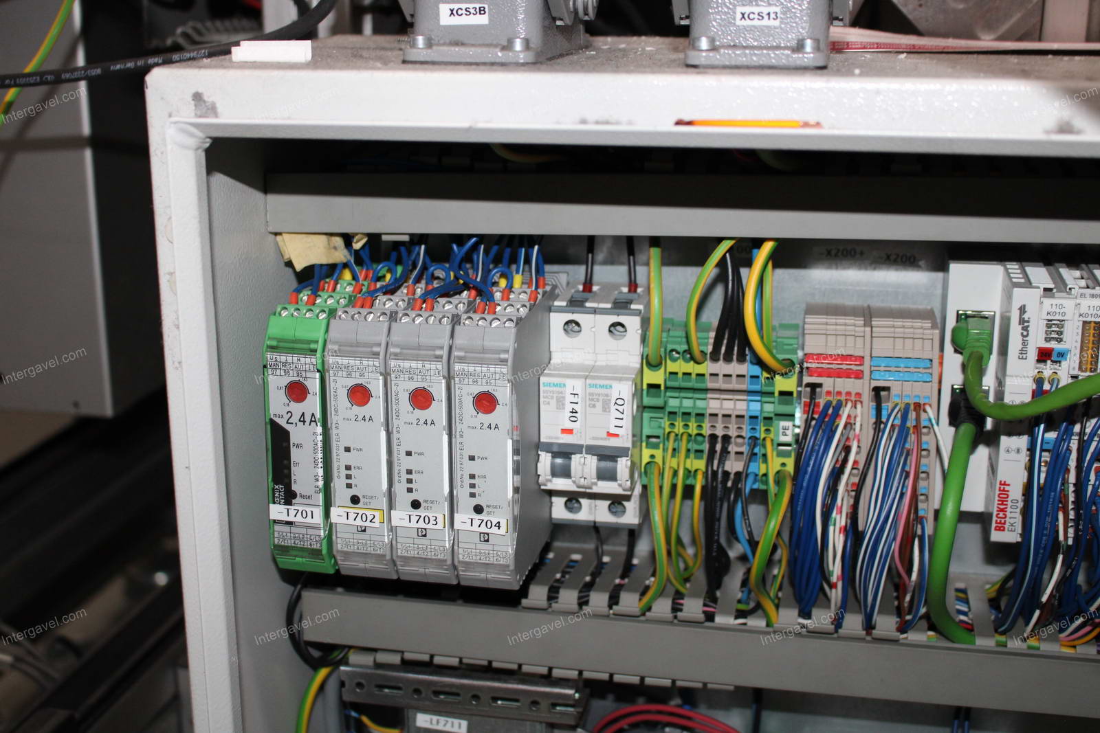 Szerelő munkahely (bontott) és elszívó 29