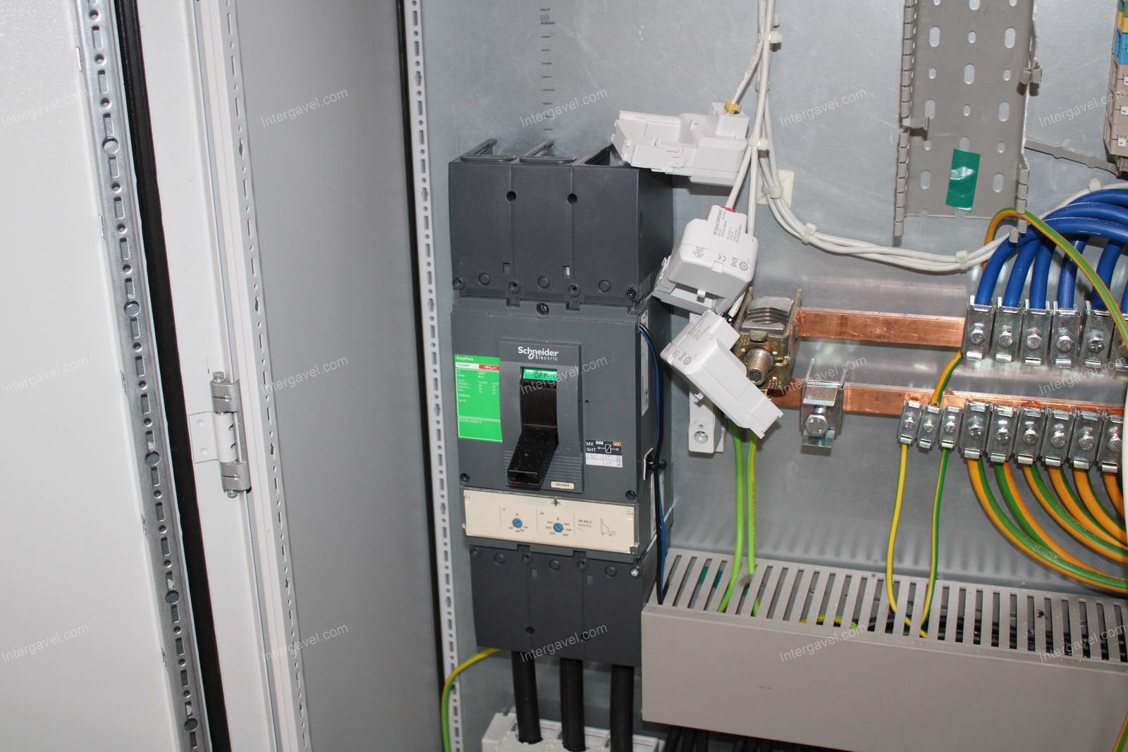 Villamos szekrény 8