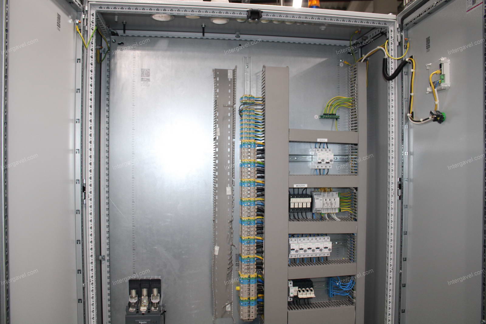 Villamos szekrény 7