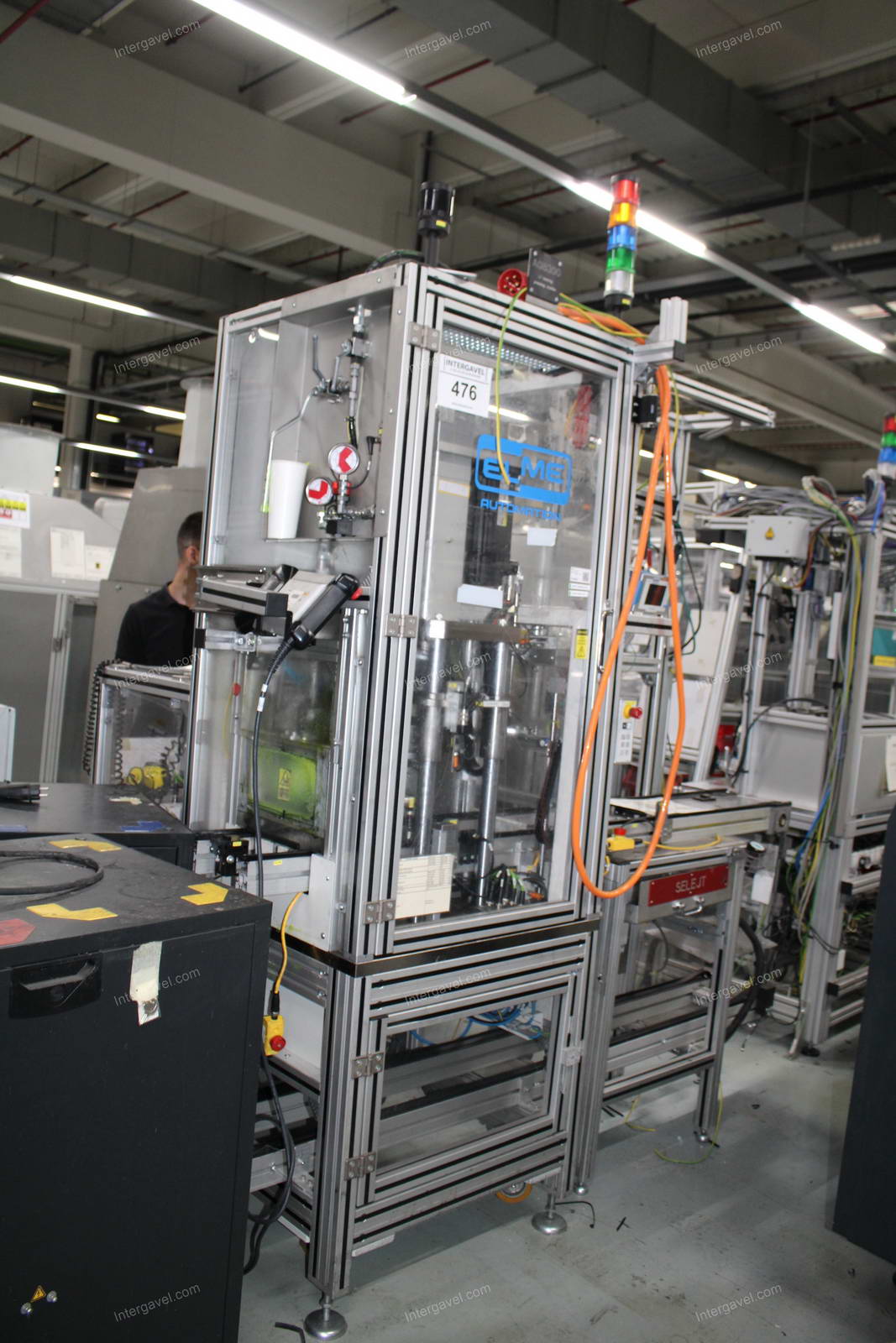 Szerelő munkahely (bontott) 2