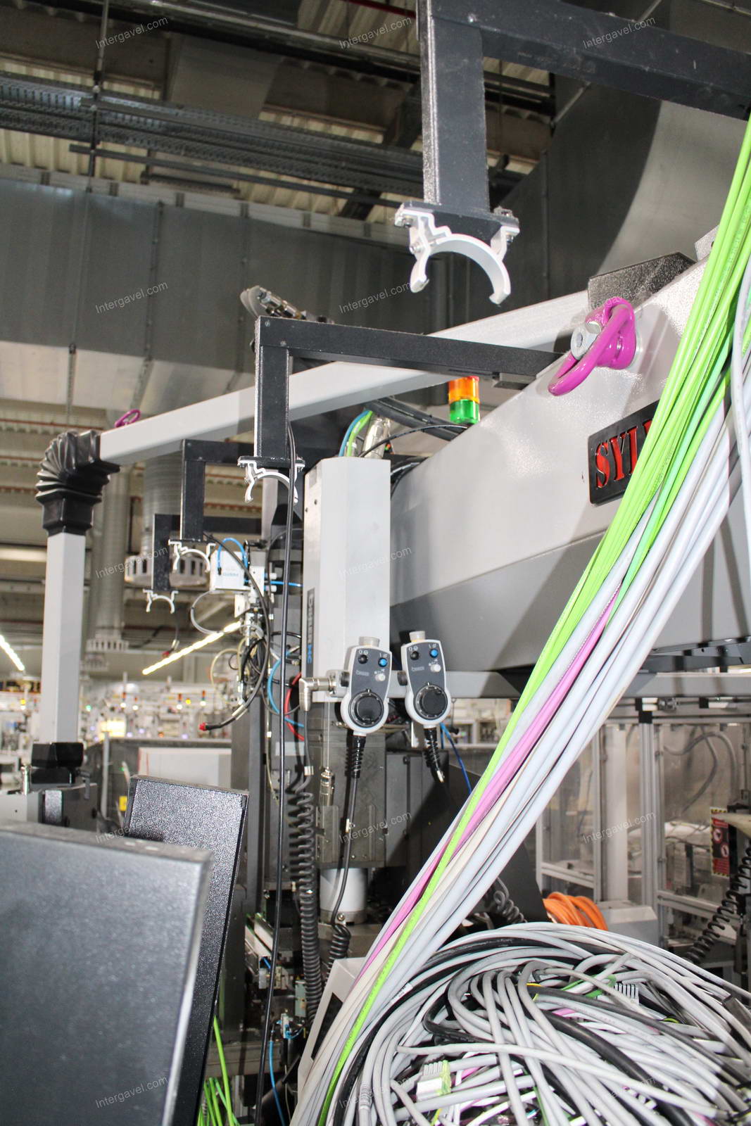 Drót hajlító, lapító és csupaszoló berendezés 8