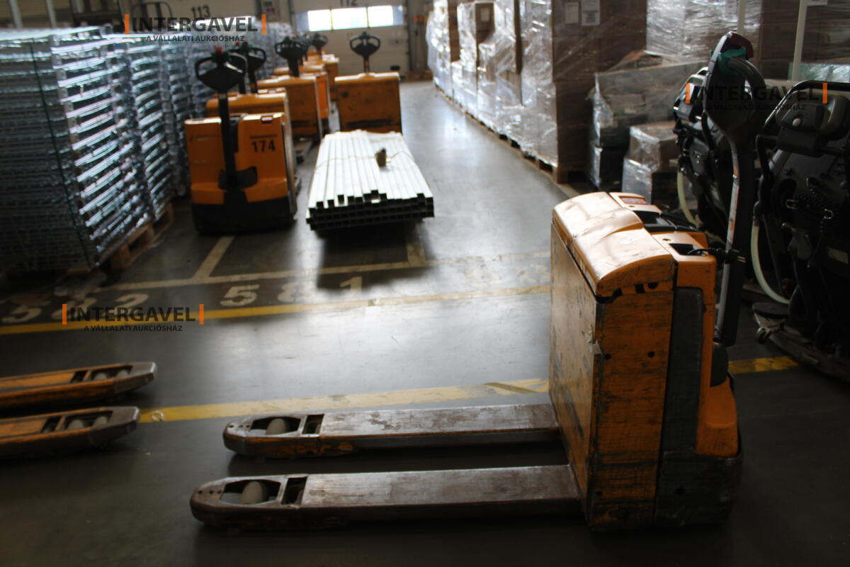 Elektromos raklapemelő