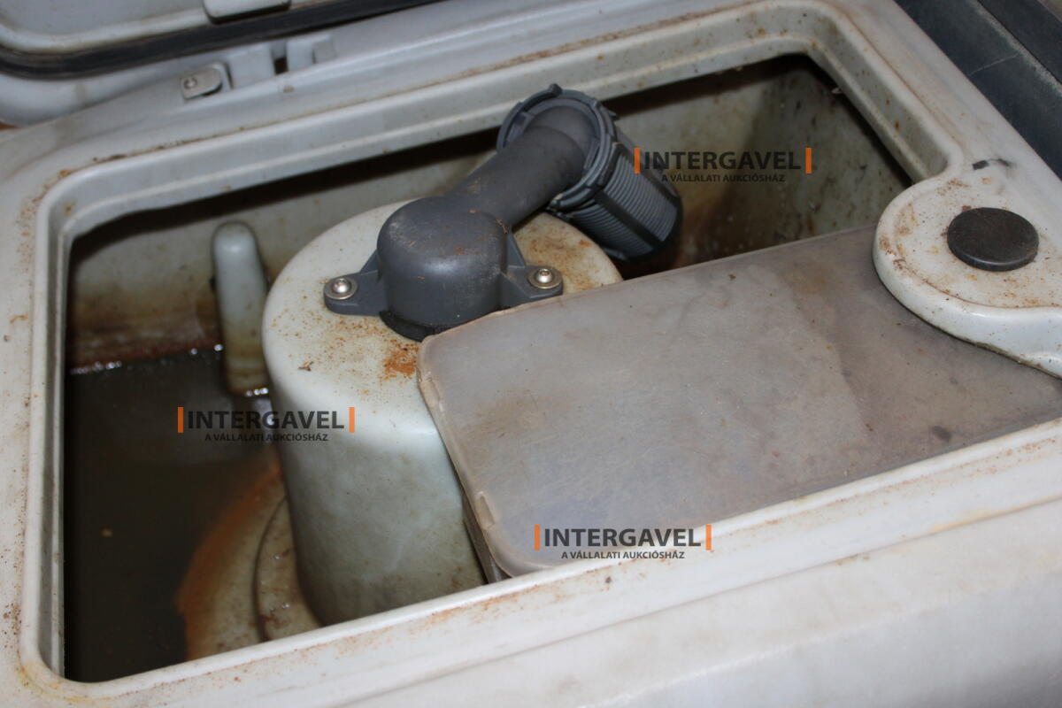 Nilfisk BA651 takarítógép 7