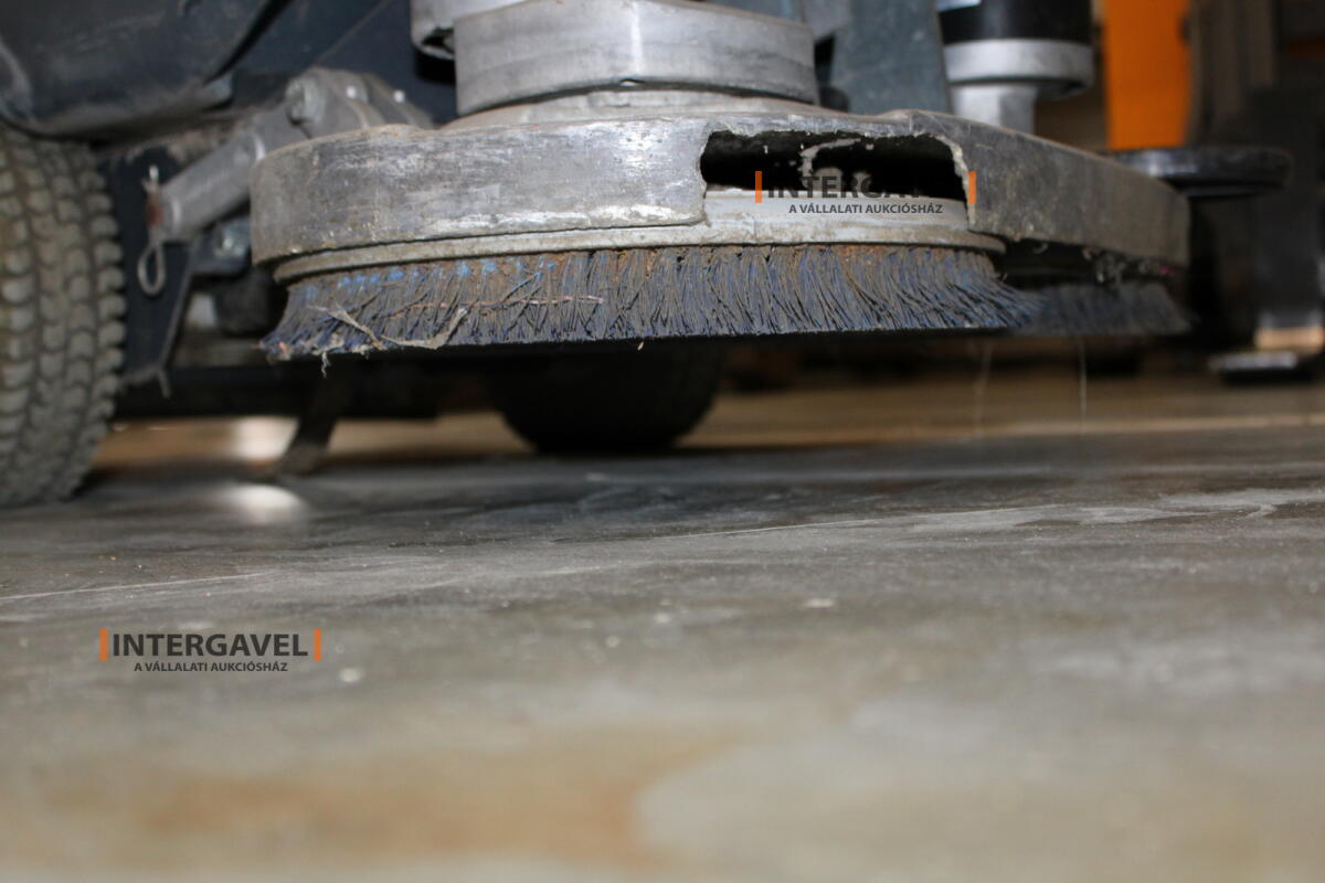 Nilfisk BA651 takarítógép 8