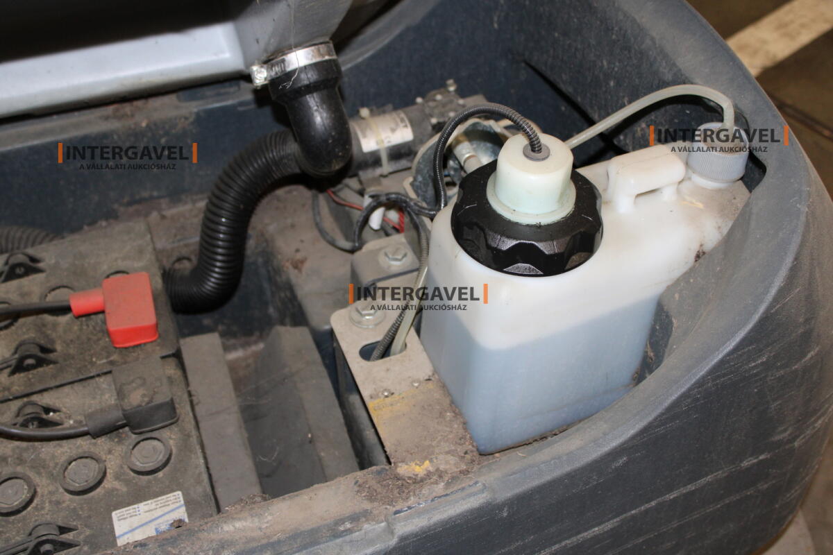 Nilfisk BA651 takarítógép 11