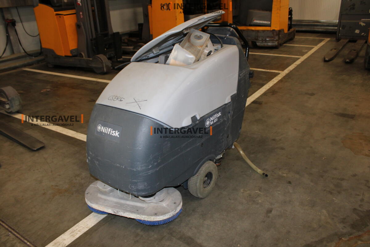 Nilfisk BA651 takarítógép