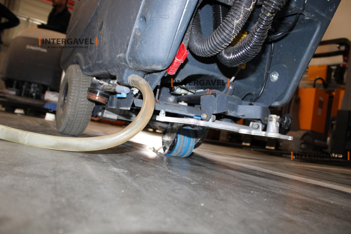 Nilfisk BA651 takarítógép 8