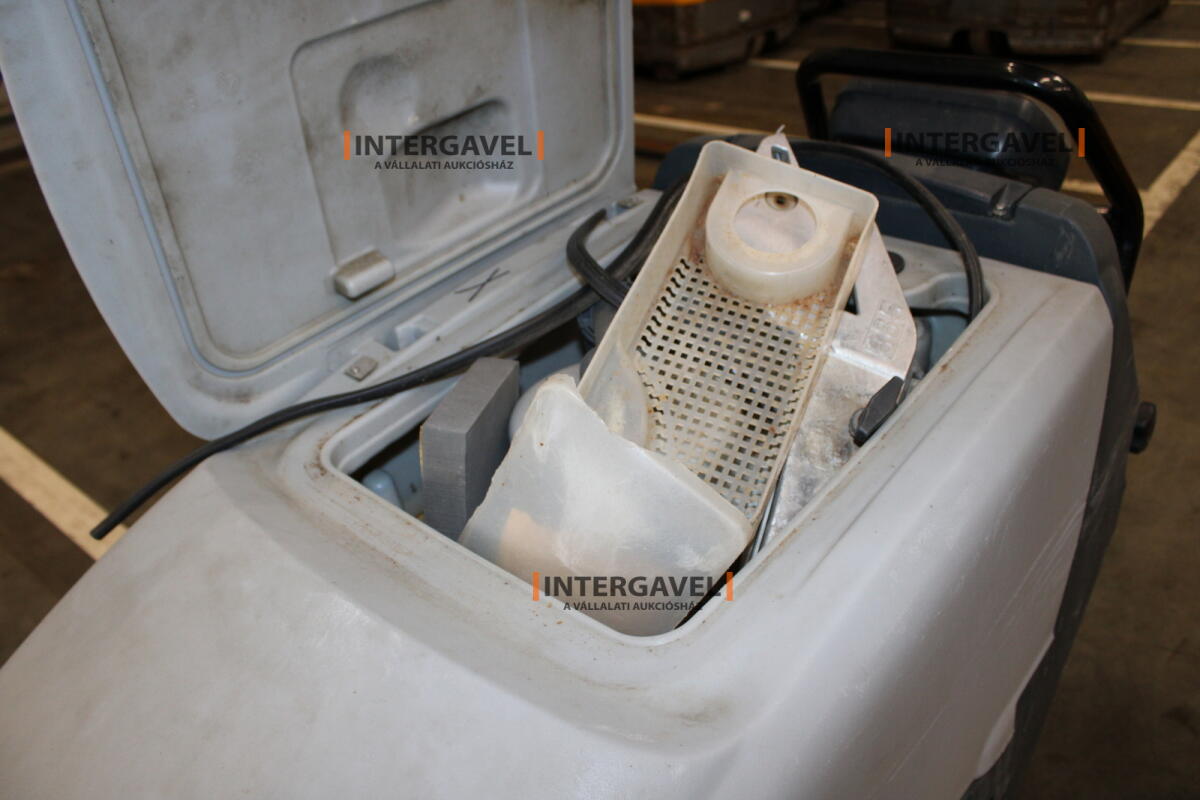 Nilfisk BA651 takarítógép 10