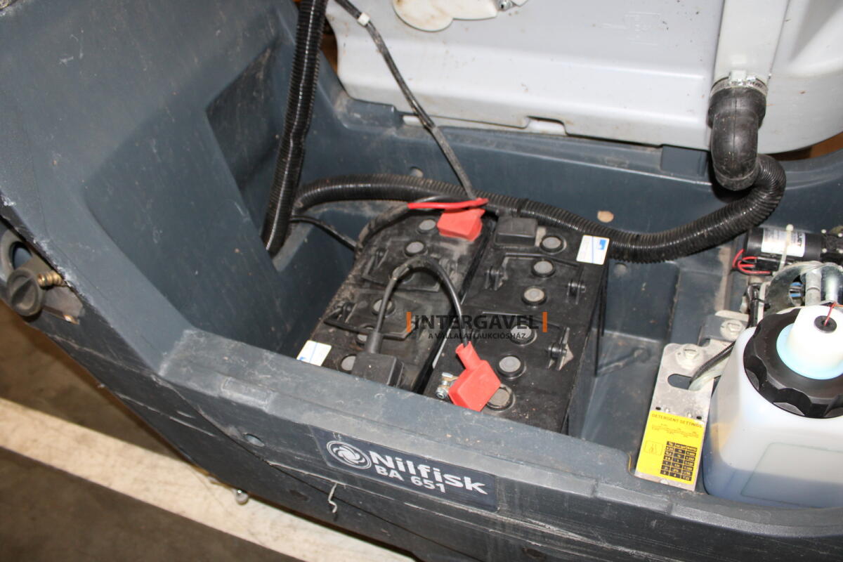 Nilfisk BA651 takarítógép 12