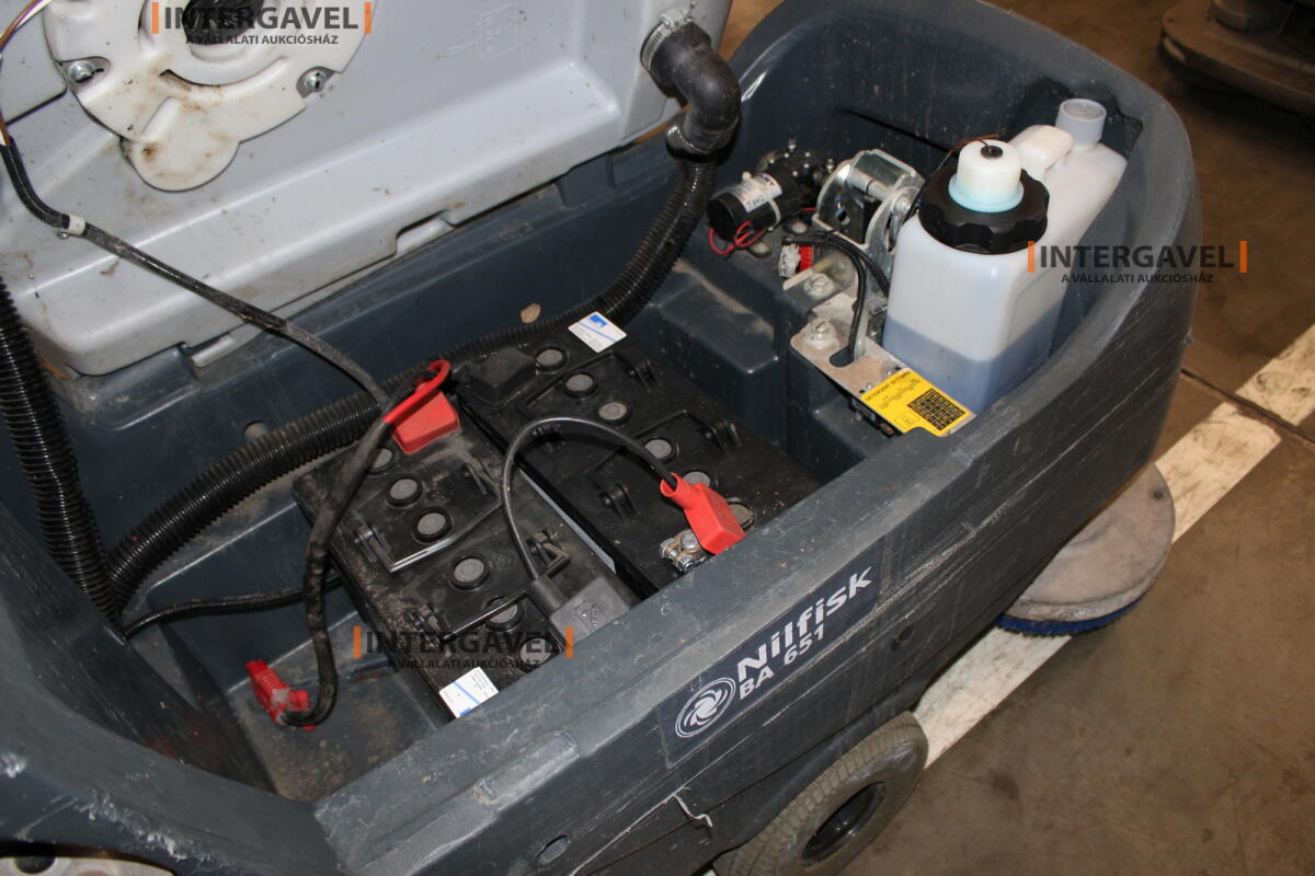 Nilfisk BA651 takarítógép 13