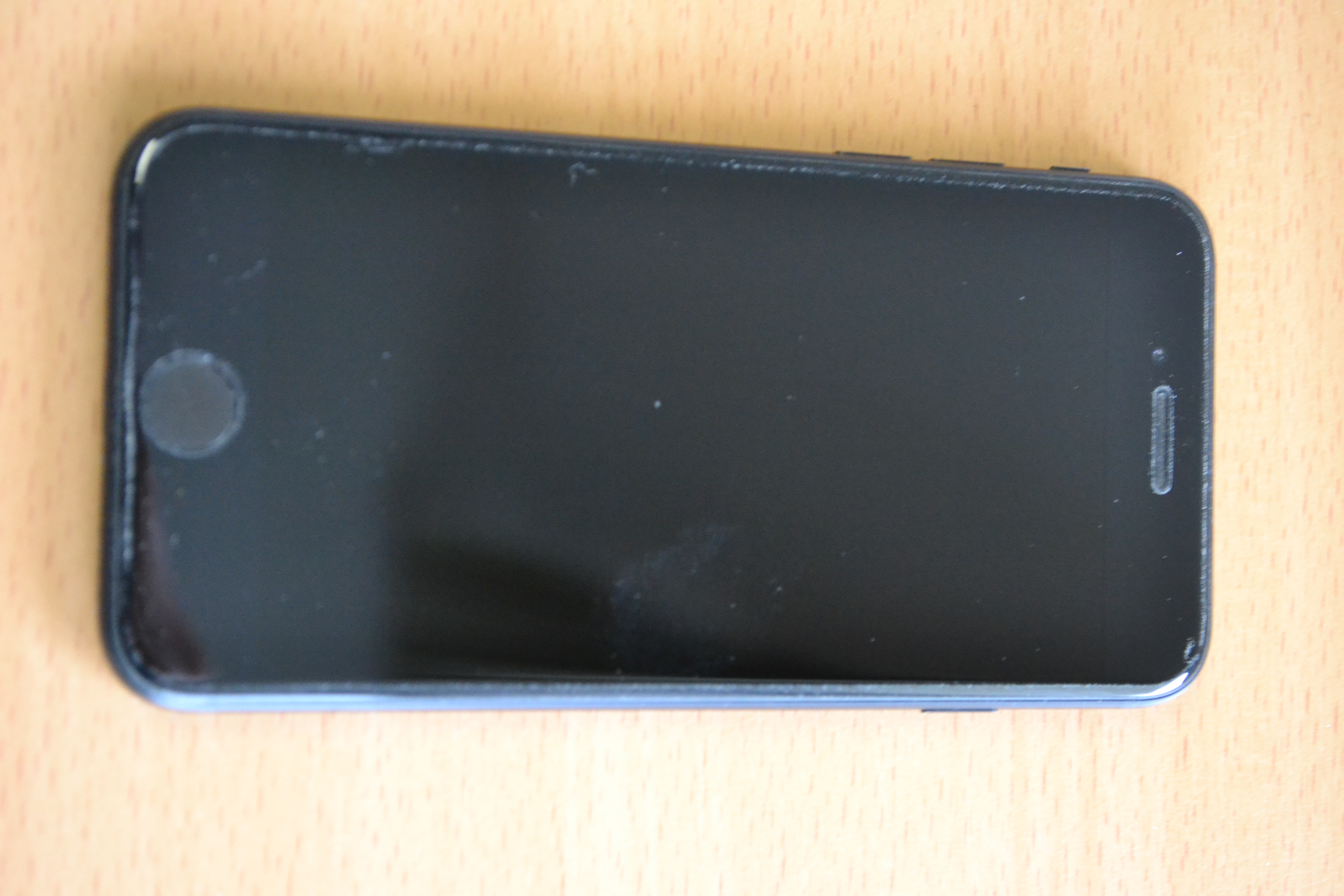 iPhone SE 2022 128GB 3