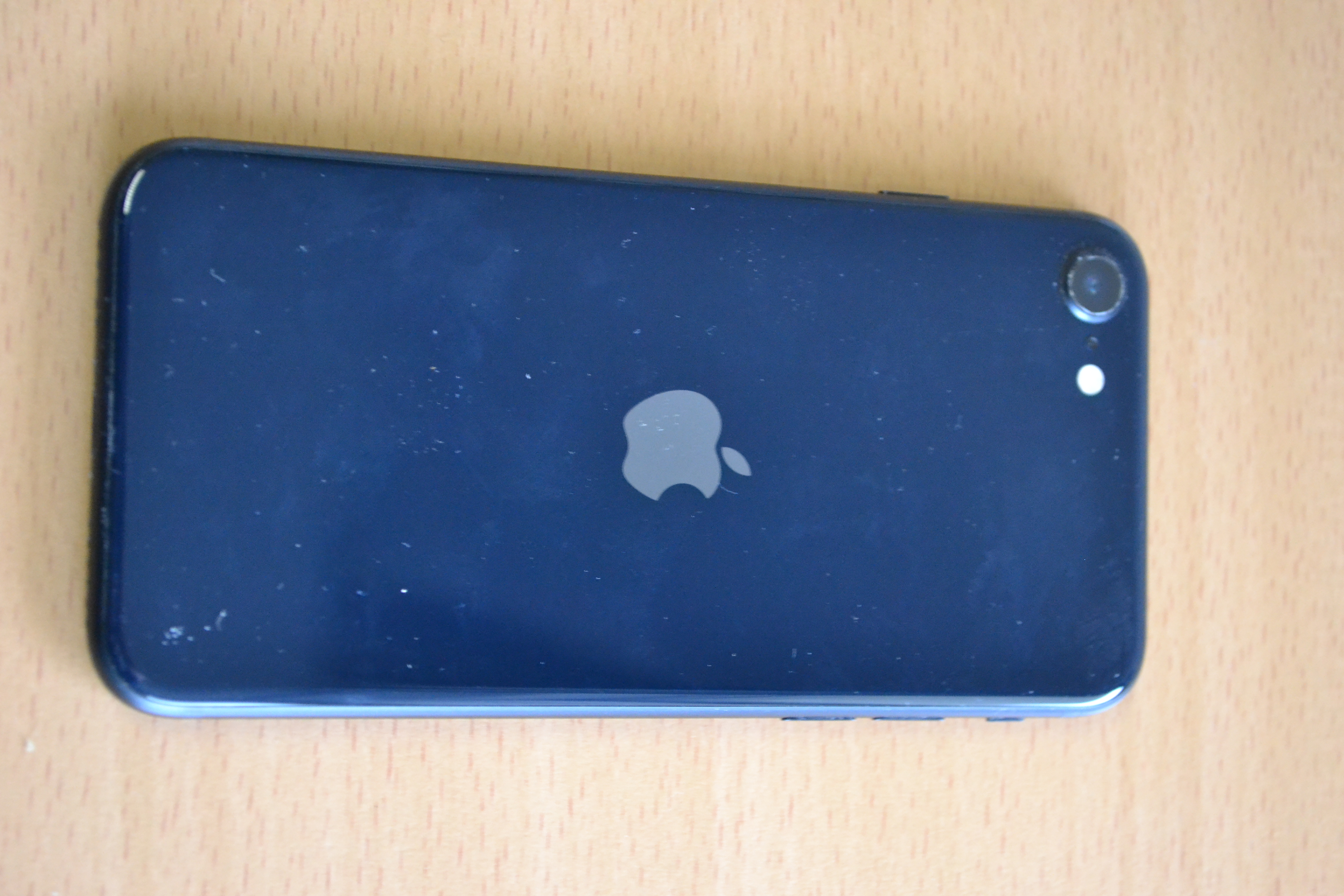 iPhone SE 2022 128GB 4