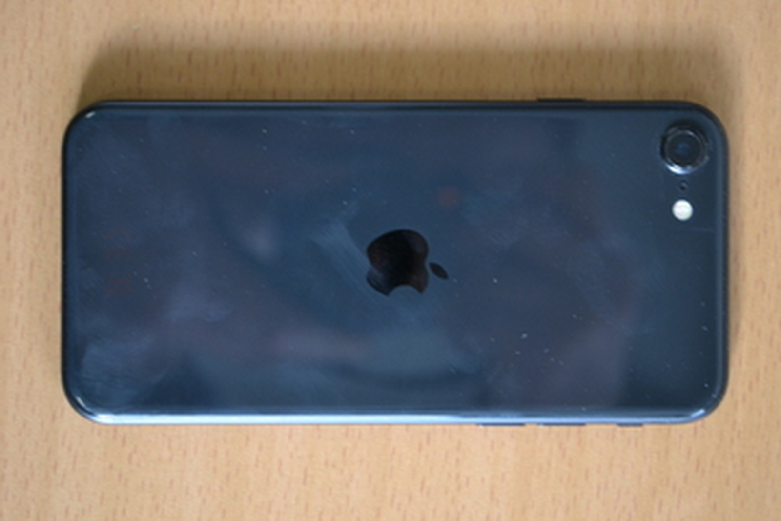 iPhone SE 2020 64GB 4