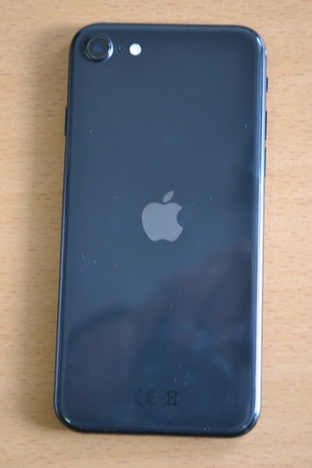 iPhone SE 2020 64GB 4