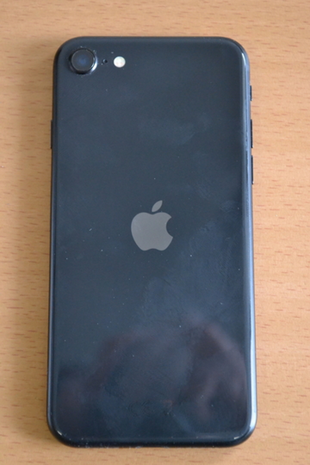 iPhone SE 2020 128GB 4