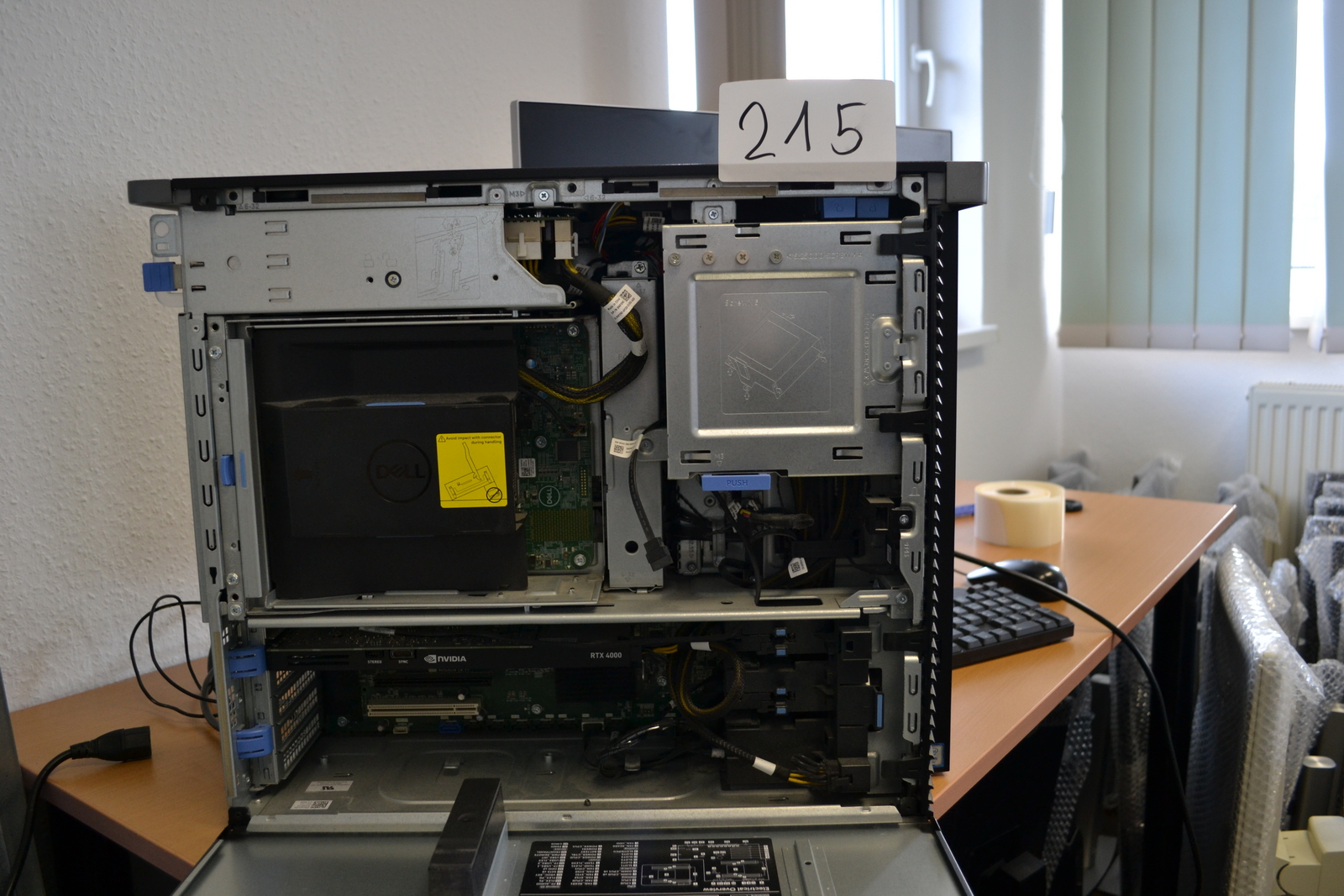 Dell Precision 7820 - Munkaállomás 3