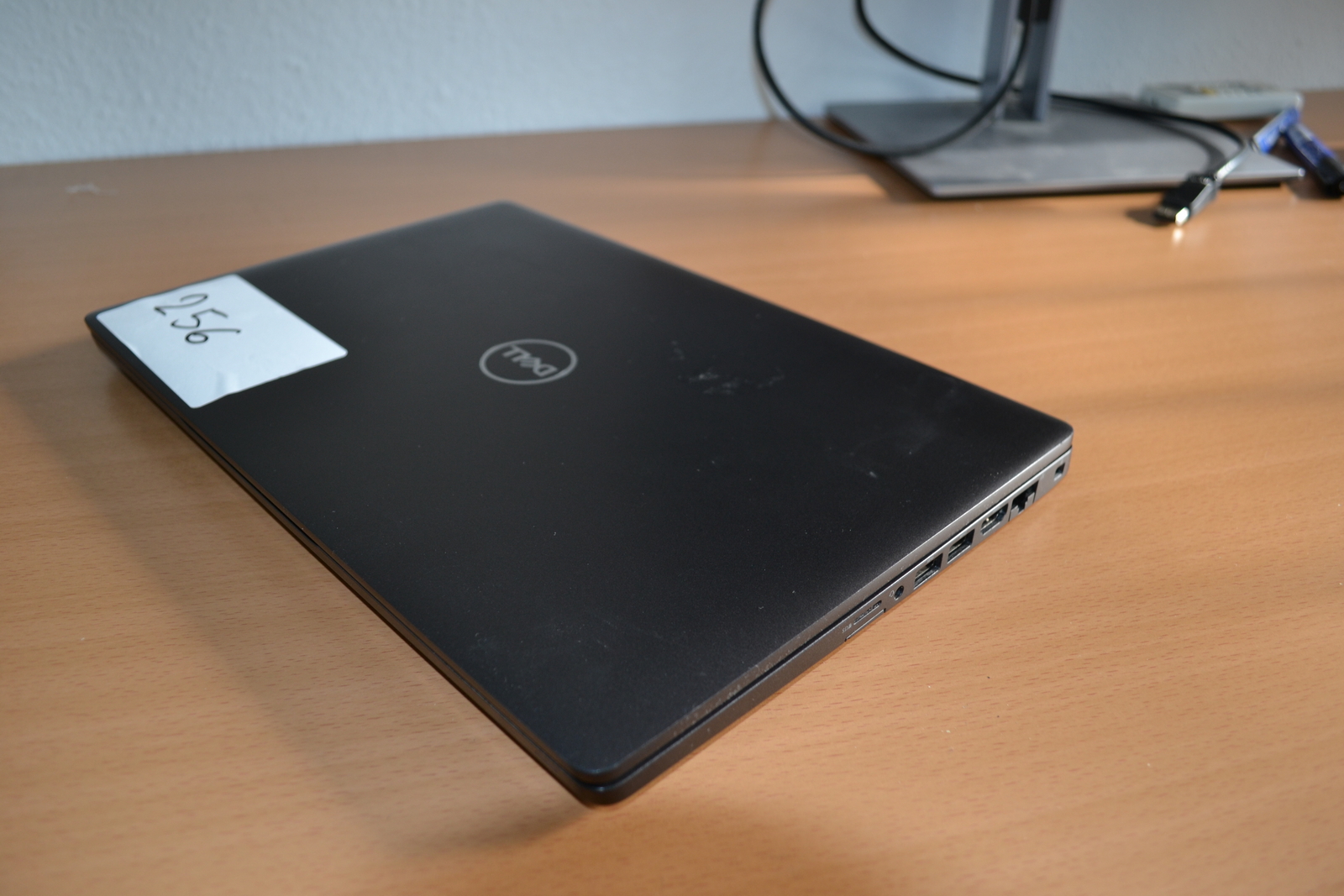 Dell Latitude 5400 - Laptop 3