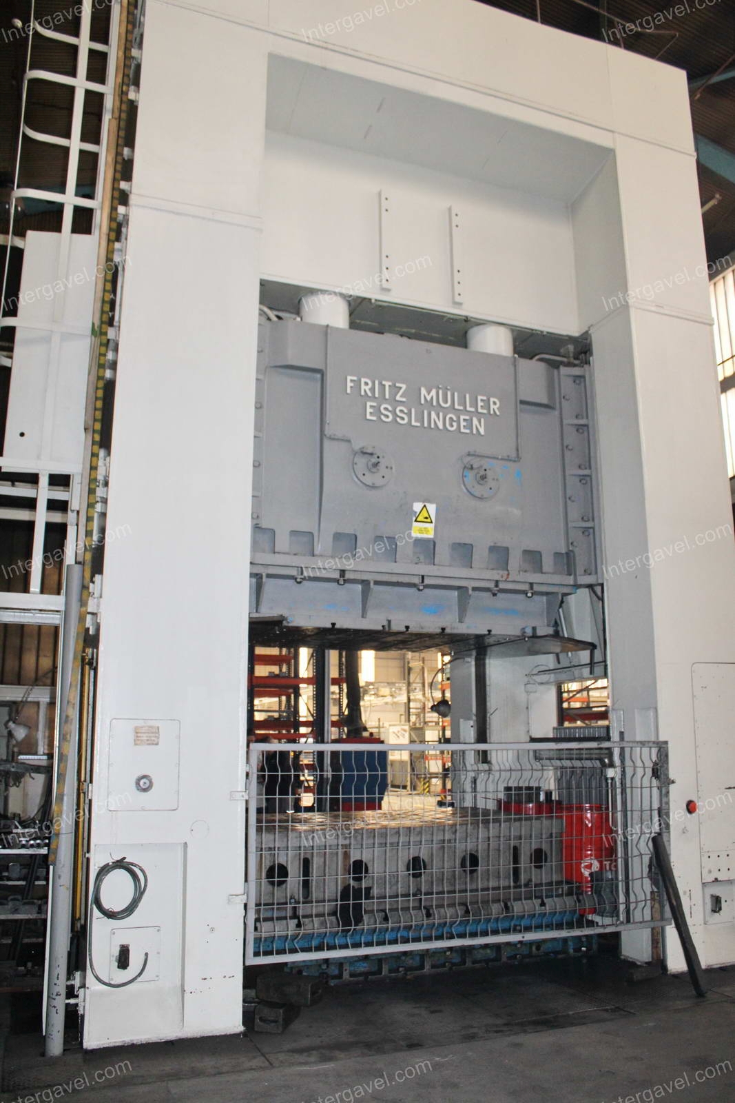 Présgép 1000 tonna 9