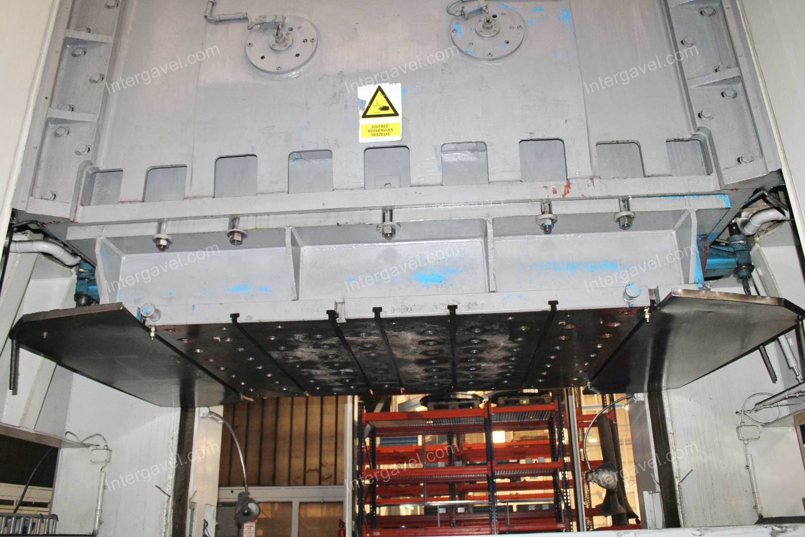 Présgép 1000 tonna 11