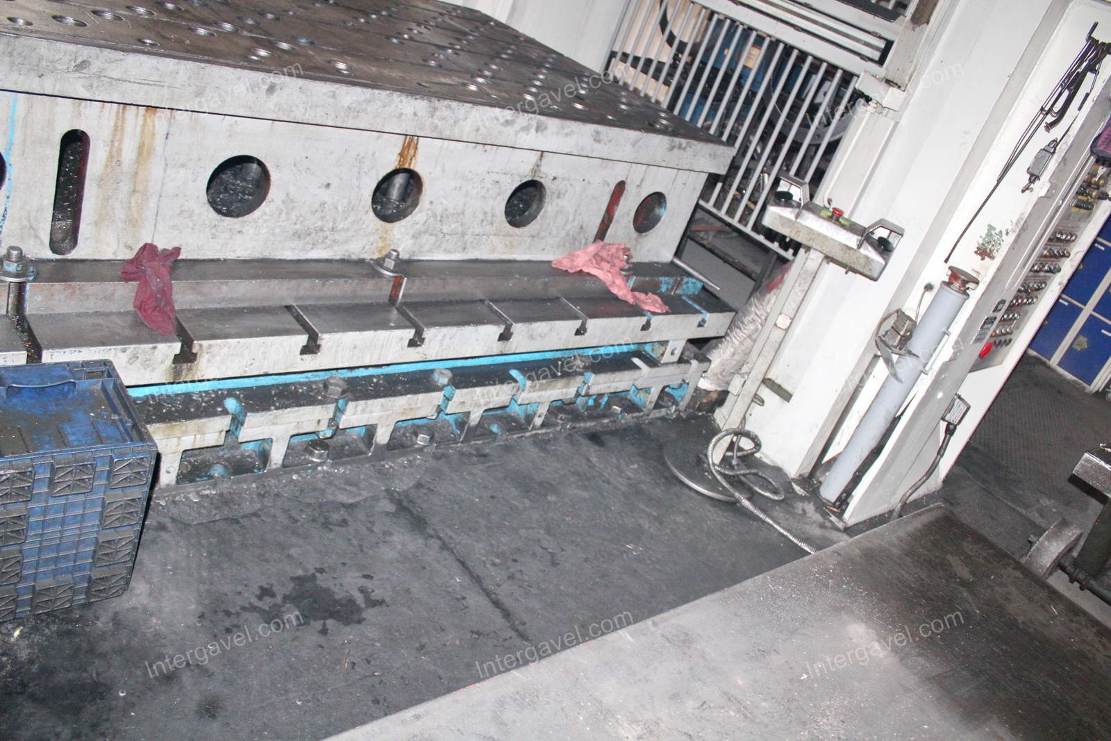 Présgép 1000 tonna 12