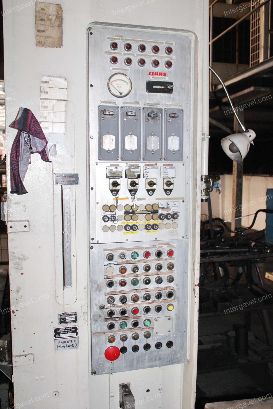 Présgép 1000 tonna 17